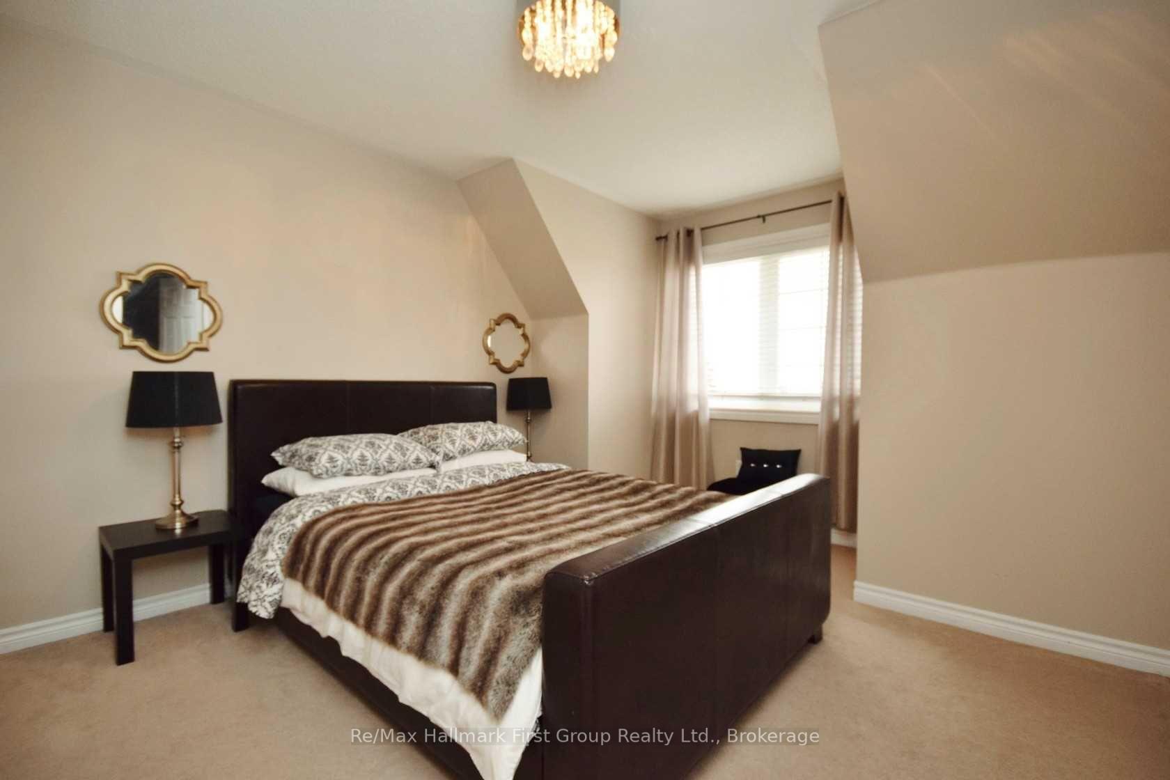 Photo 9 of 44 Wicker Park Way, Whitby, Pringle Creek — HOMEH