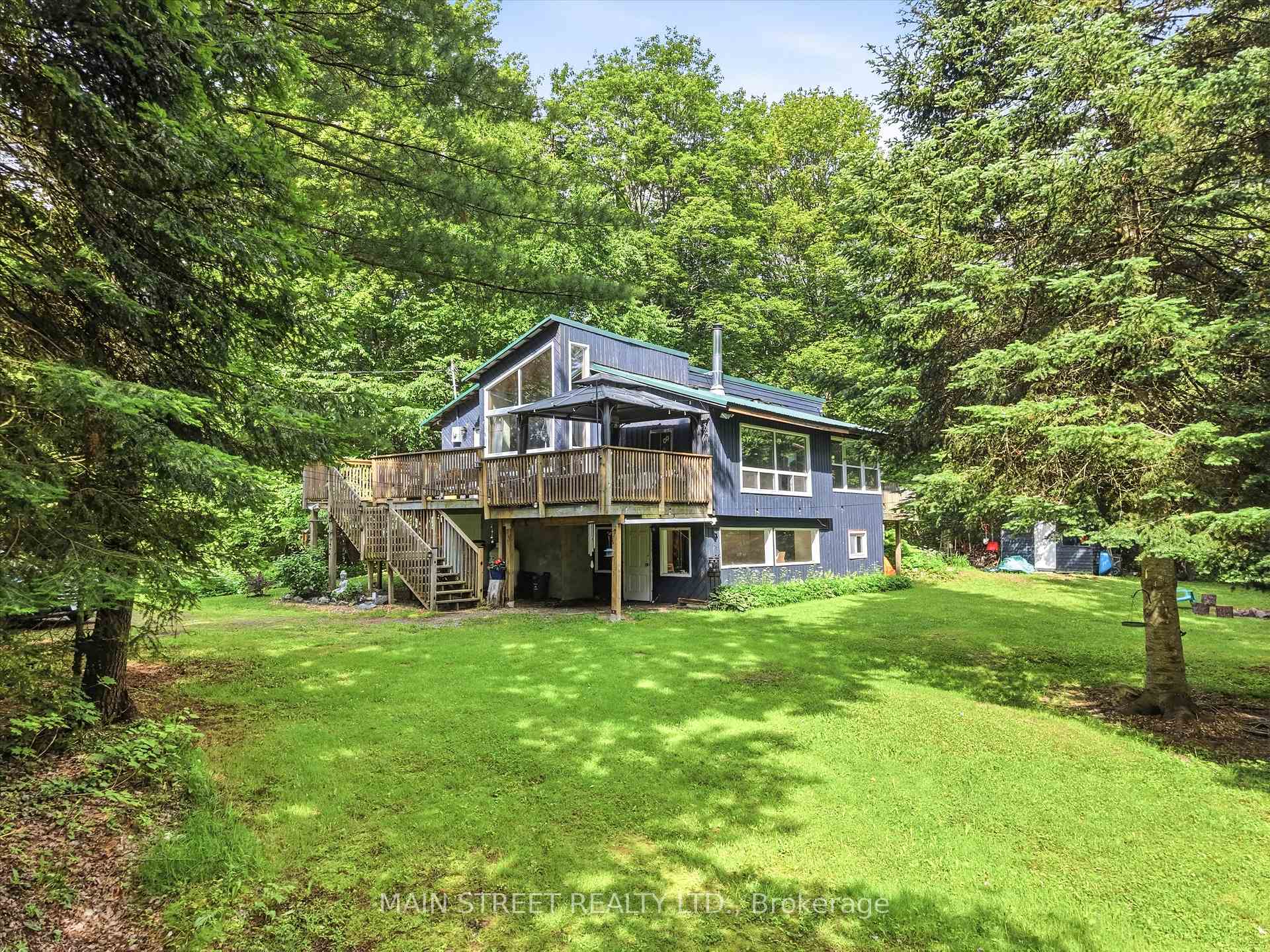 Photo of 1063 Sherwood Forest Road