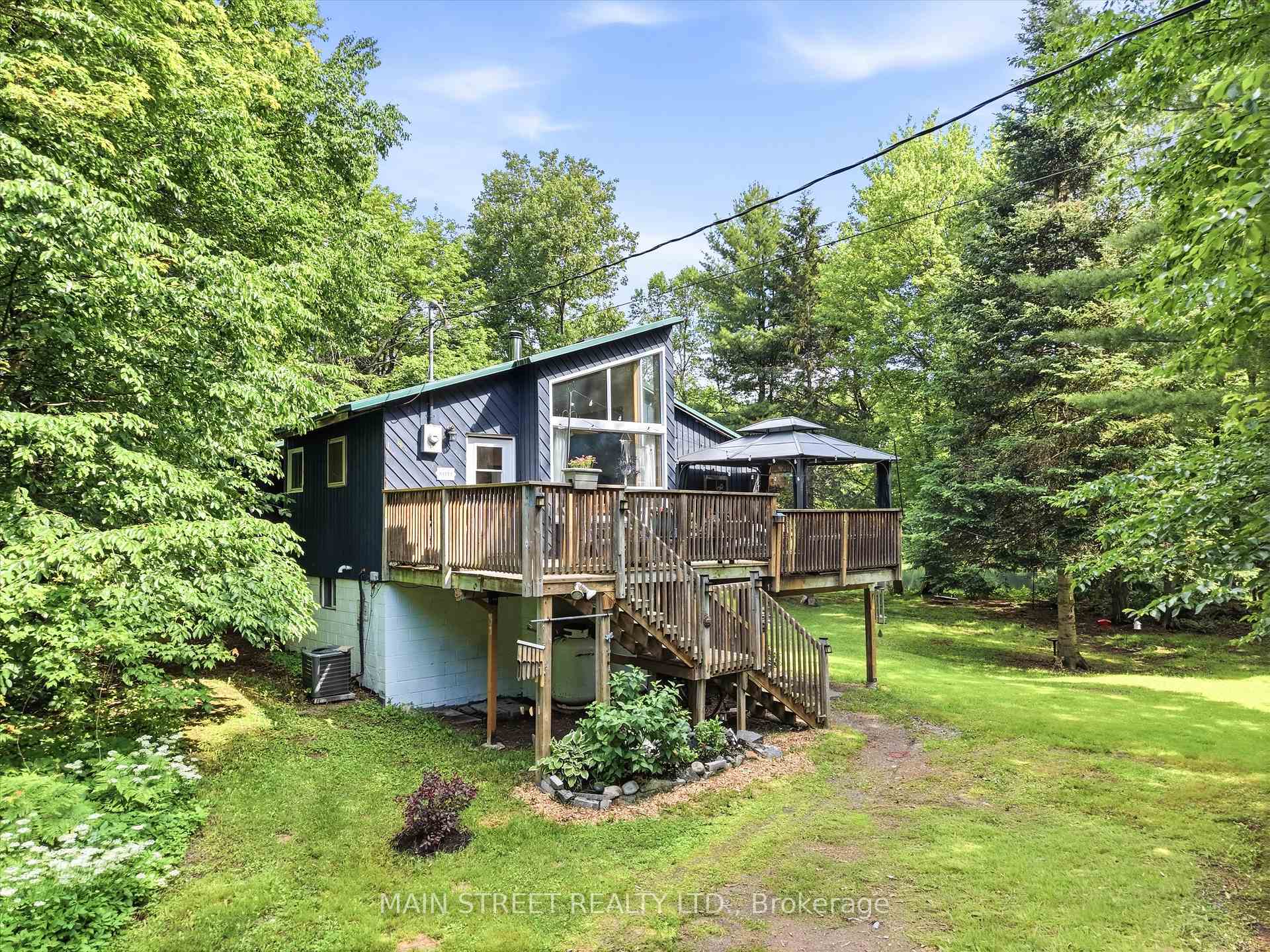 Photo 2 of 1063 Sherwood Forest Road, Bracebridge, Oakley — HOMEH