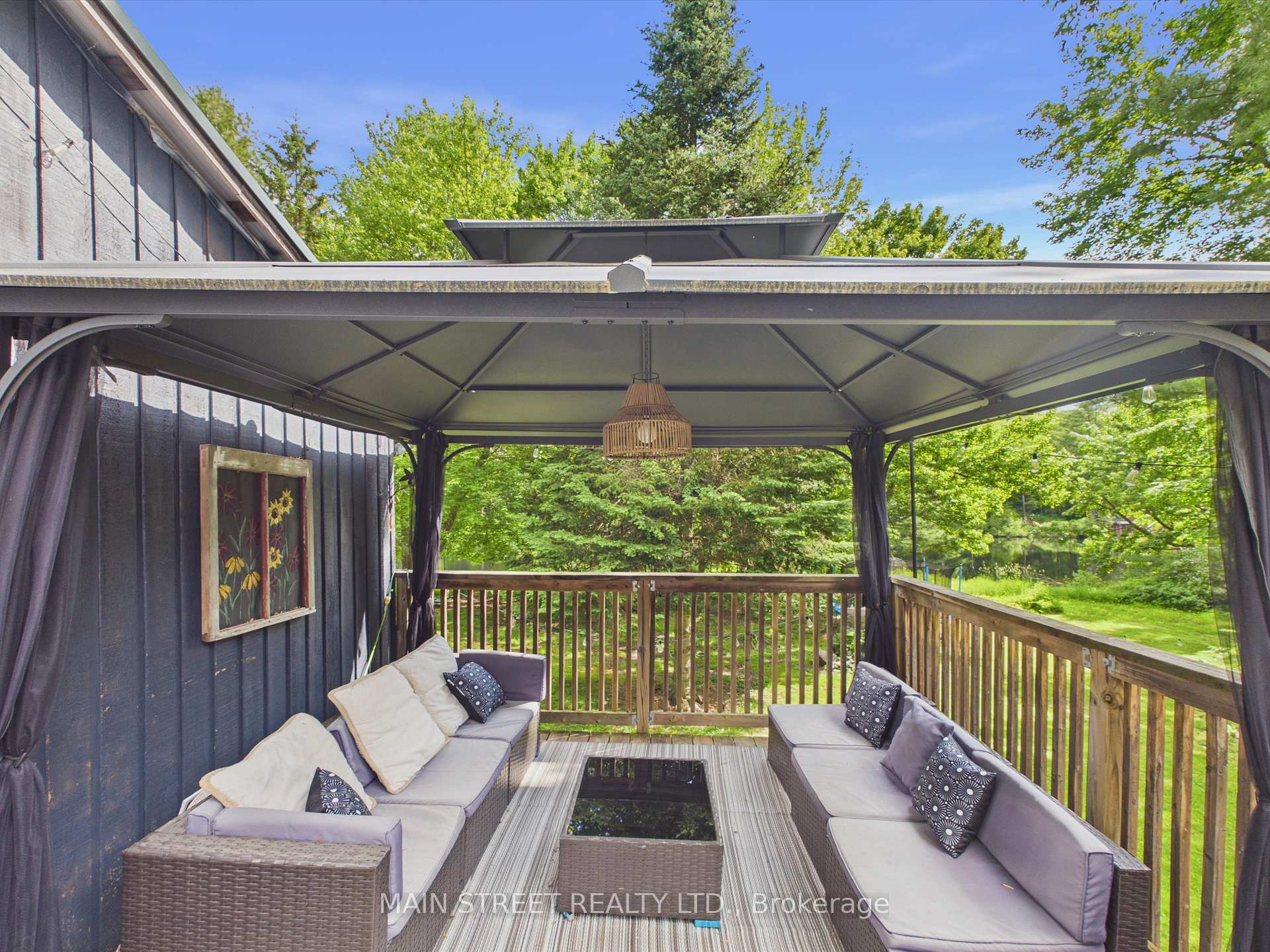 Photo 4 of 1063 Sherwood Forest Road, Bracebridge, Oakley — HOMEH