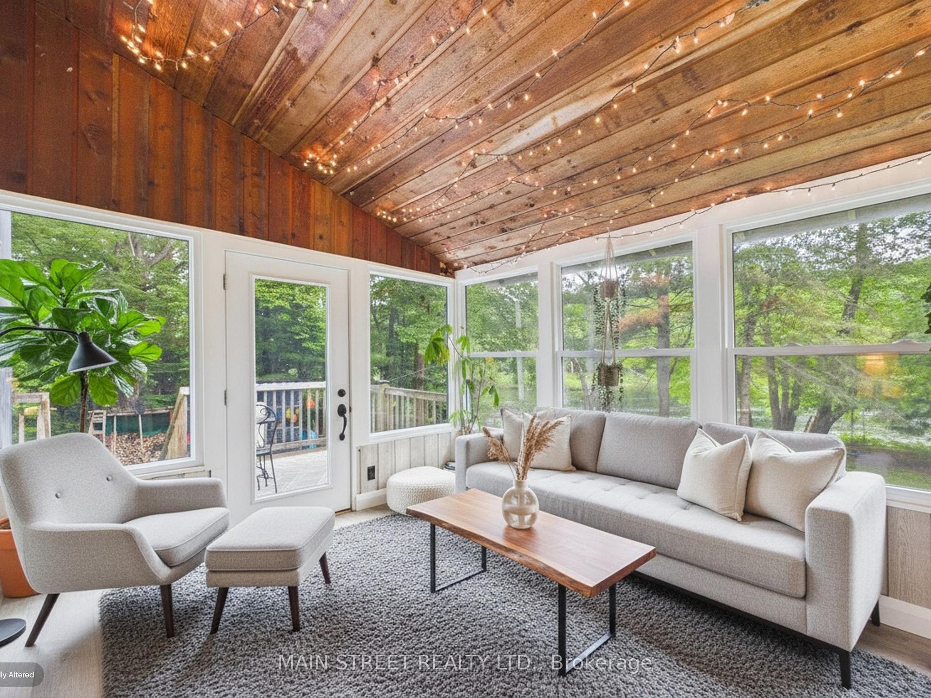 Photo 12 of 1063 Sherwood Forest Road, Bracebridge, Oakley — HOMEH