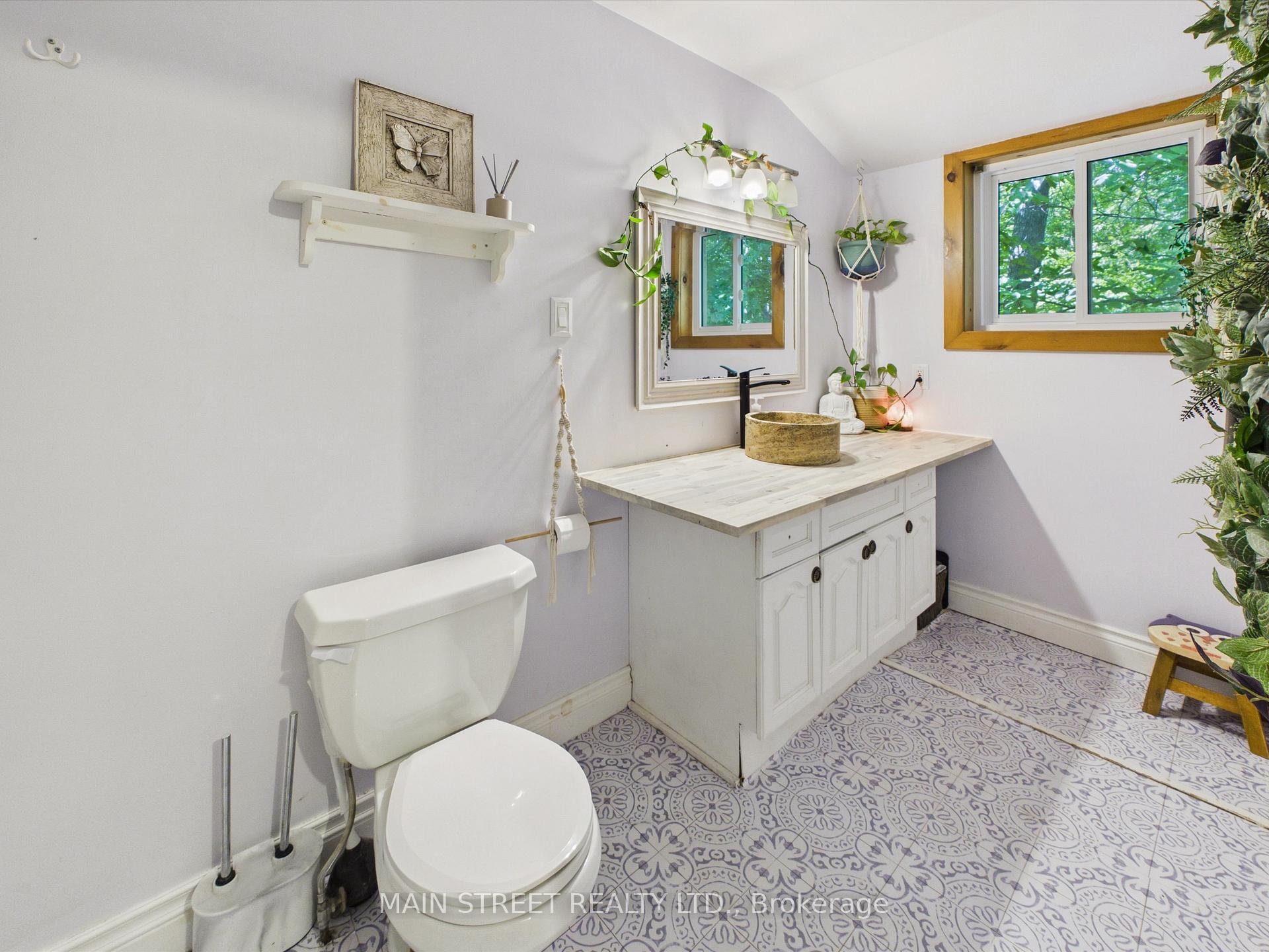 Photo 15 of 1063 Sherwood Forest Road, Bracebridge, Oakley — HOMEH