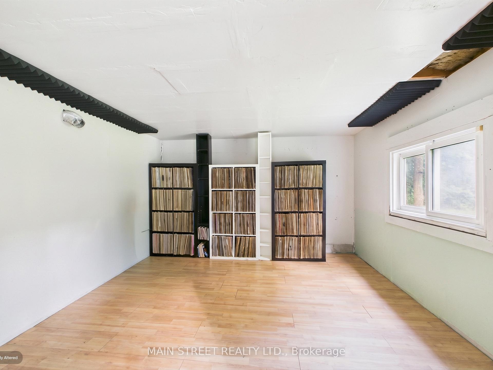Photo 24 of 1063 Sherwood Forest Road, Bracebridge, Oakley — HOMEH