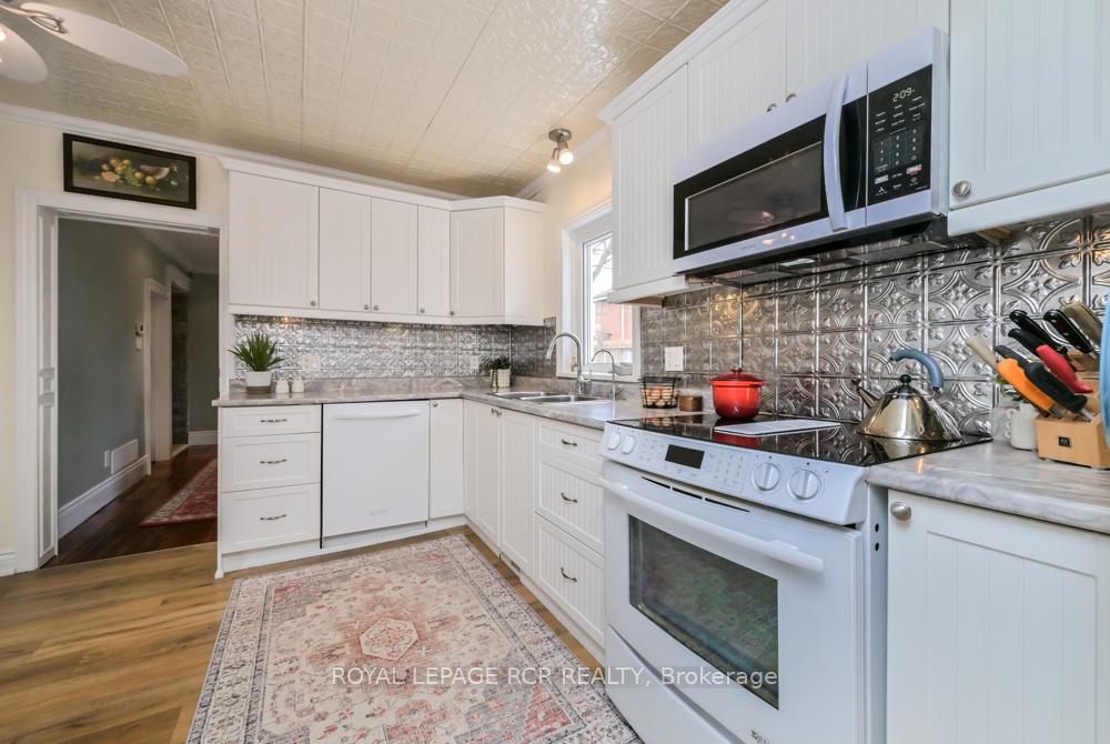 Photo 4 of 1429 Queen Street, Caledon, Alton — HOMEH