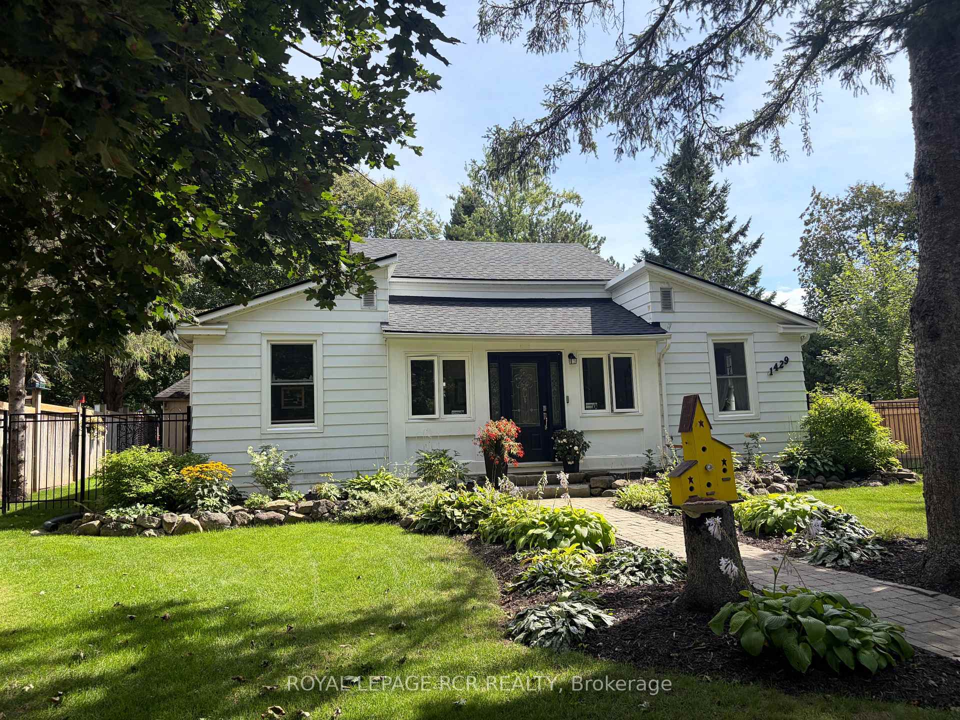 Photo 5 of 1429 Queen Street, Caledon, Alton — HOMEH