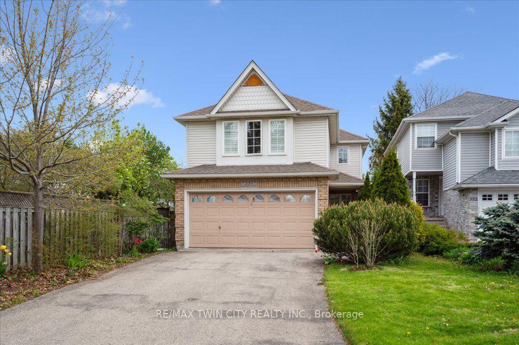 Photo 2 of 537 Havendale Place, Waterloo, Laurelwood — HOMEH