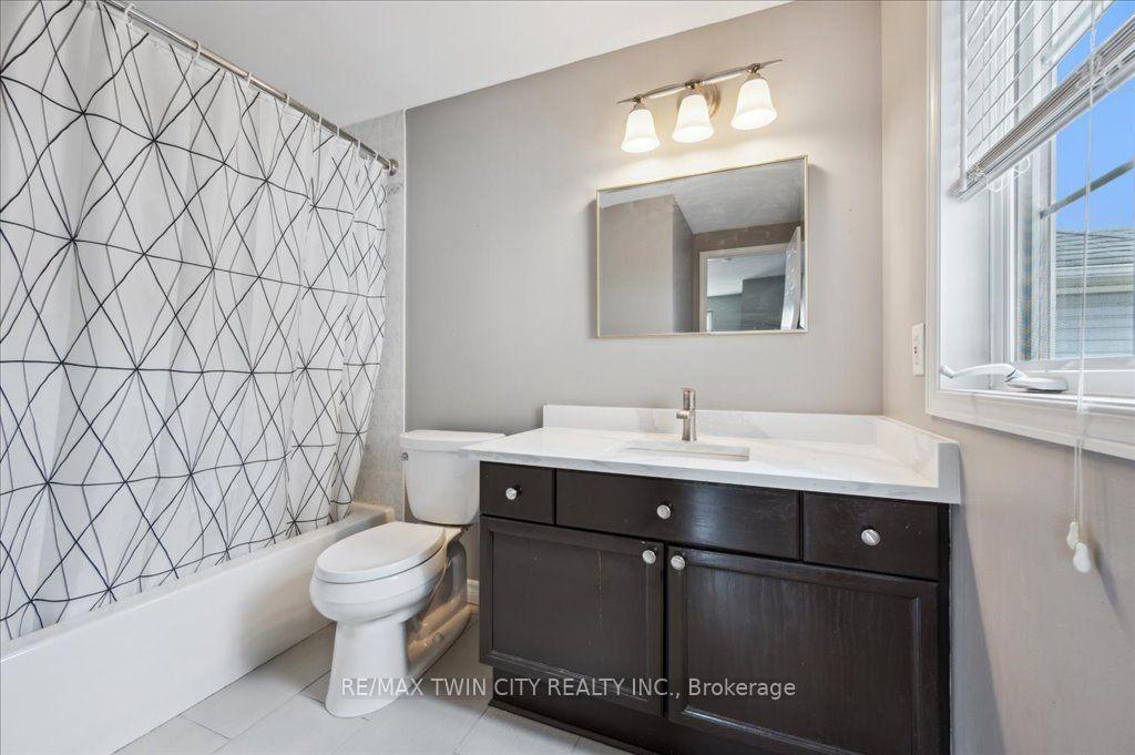 Photo 25 of 537 Havendale Place, Waterloo, Laurelwood — HOMEH