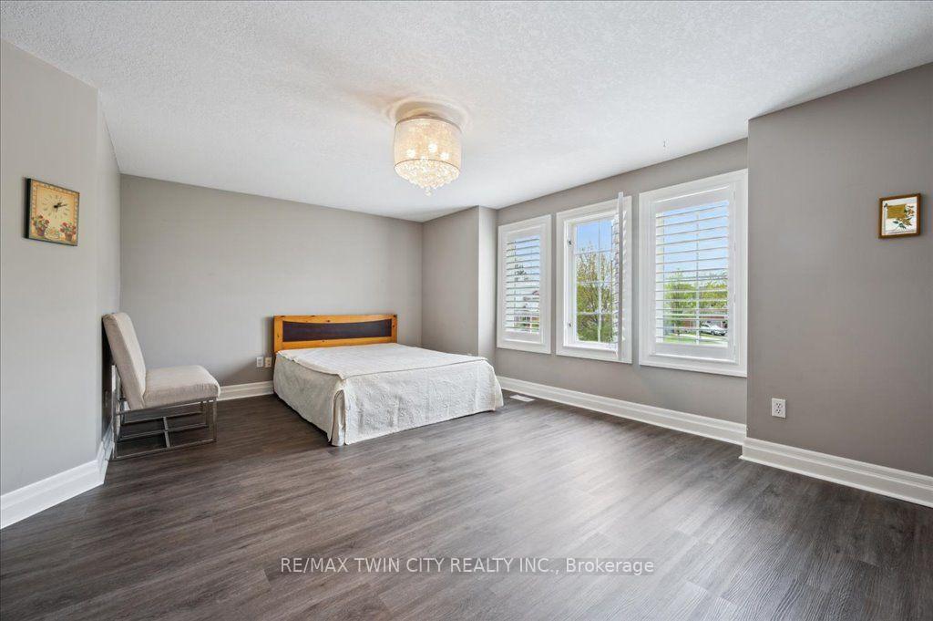 Photo 26 of 537 Havendale Place, Waterloo, Laurelwood — HOMEH