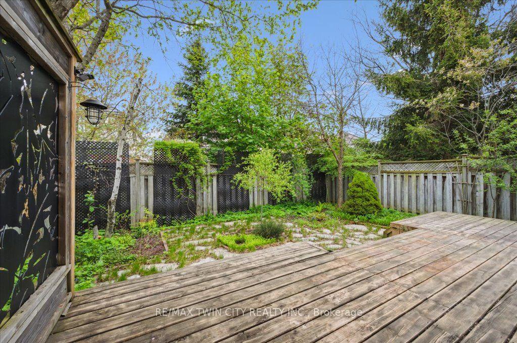 Photo 35 of 537 Havendale Place, Waterloo, Laurelwood — HOMEH