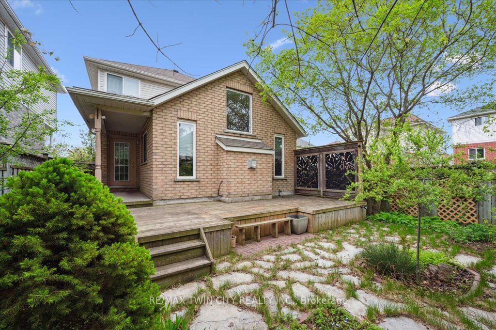 Photo 36 of 537 Havendale Place, Waterloo, Laurelwood — HOMEH