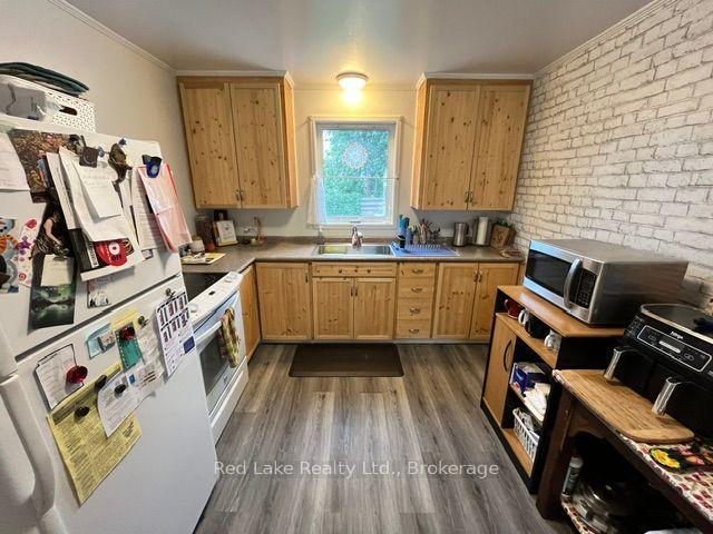 Photo 14 of 7 Forth Street, Red Lake — HOMEH