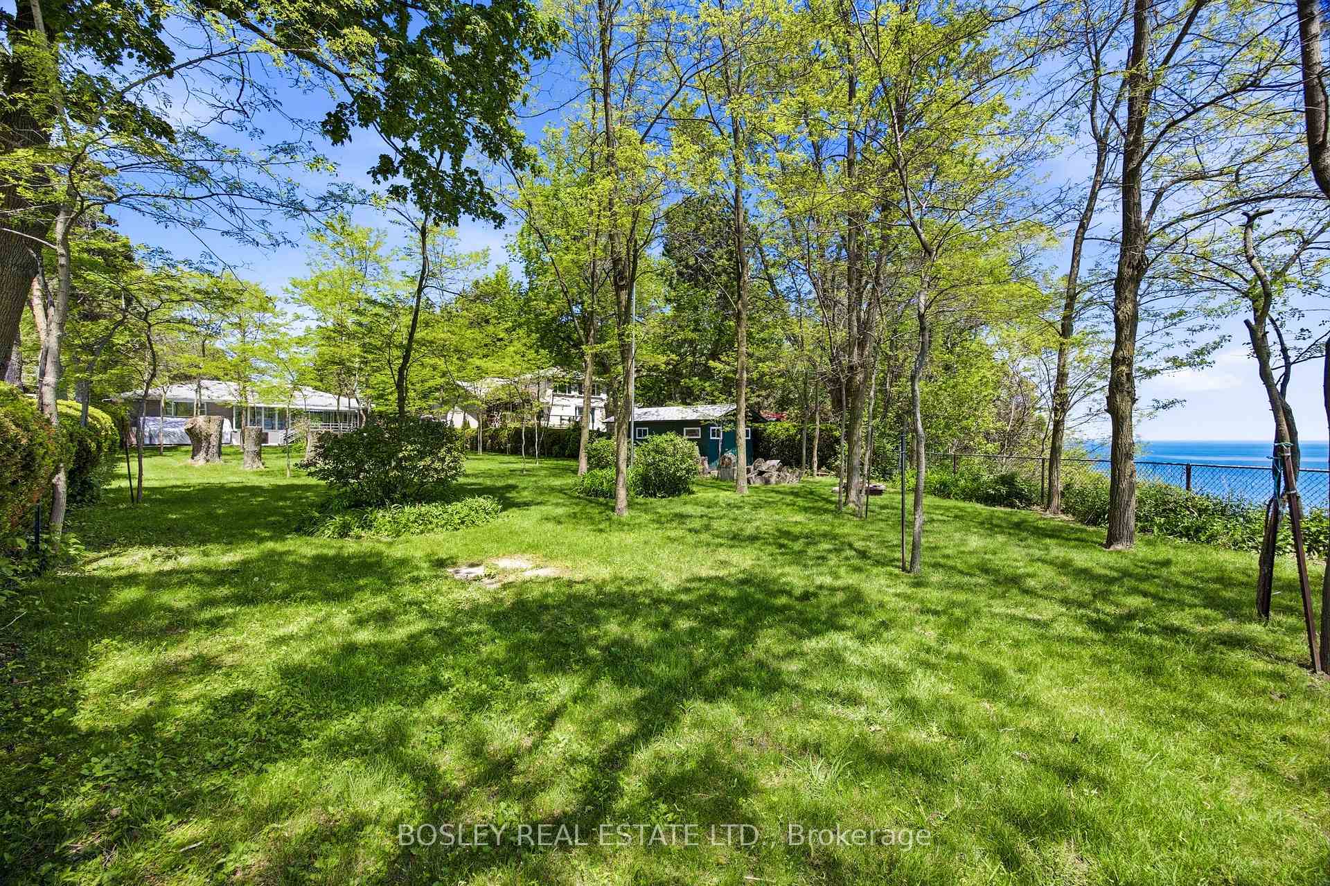 Photo 4 of 133 Sylvan Avenue, Scarborough, Scarborough Village — HOMEH