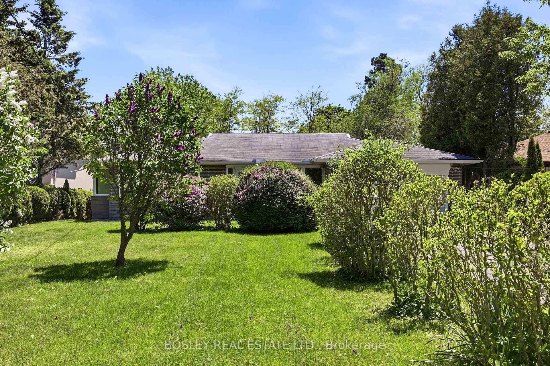 Photo 9 of 133 Sylvan Avenue, Scarborough, Scarborough Village — HOMEH
