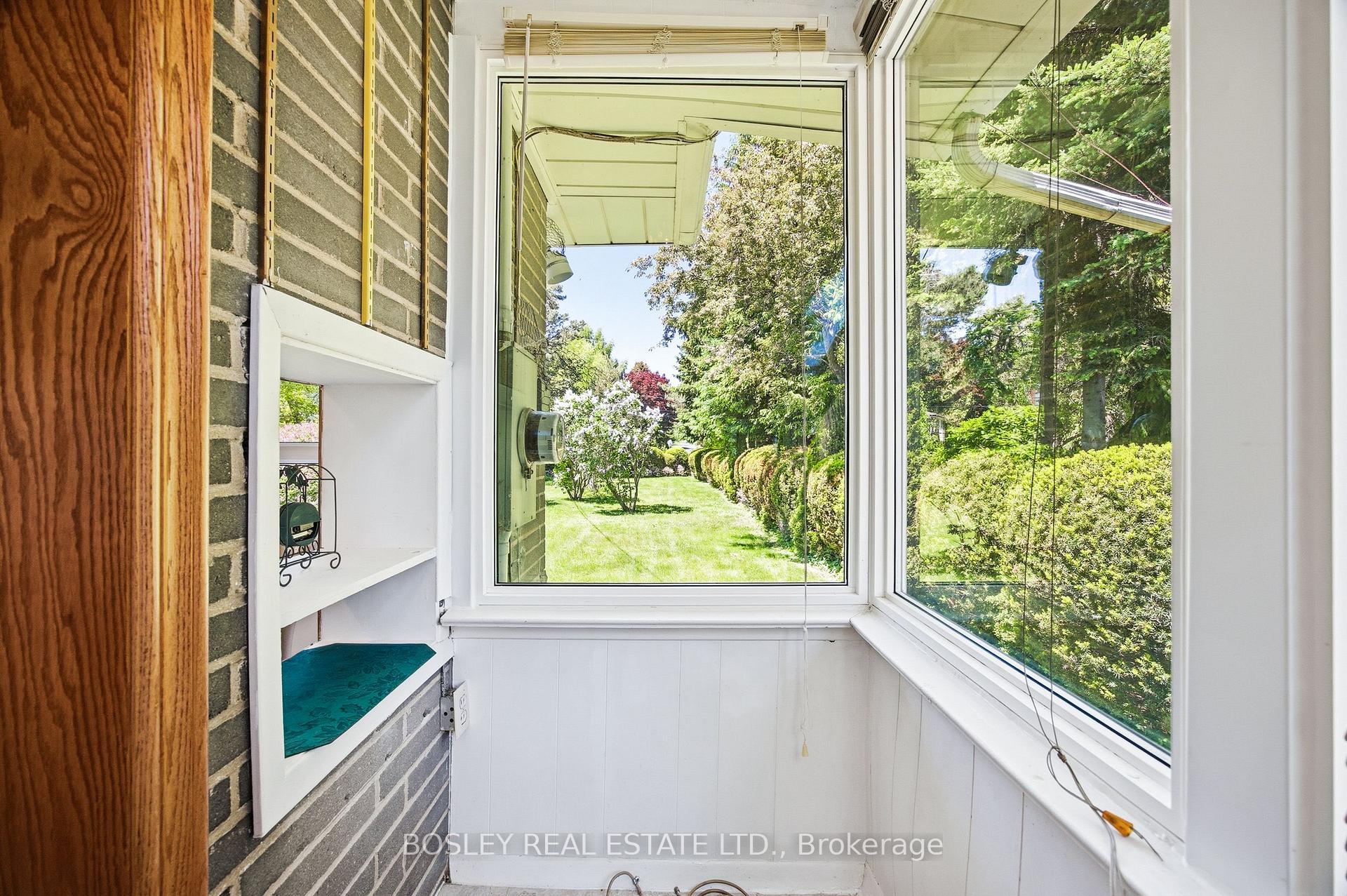Photo 20 of 133 Sylvan Avenue, Scarborough, Scarborough Village — HOMEH