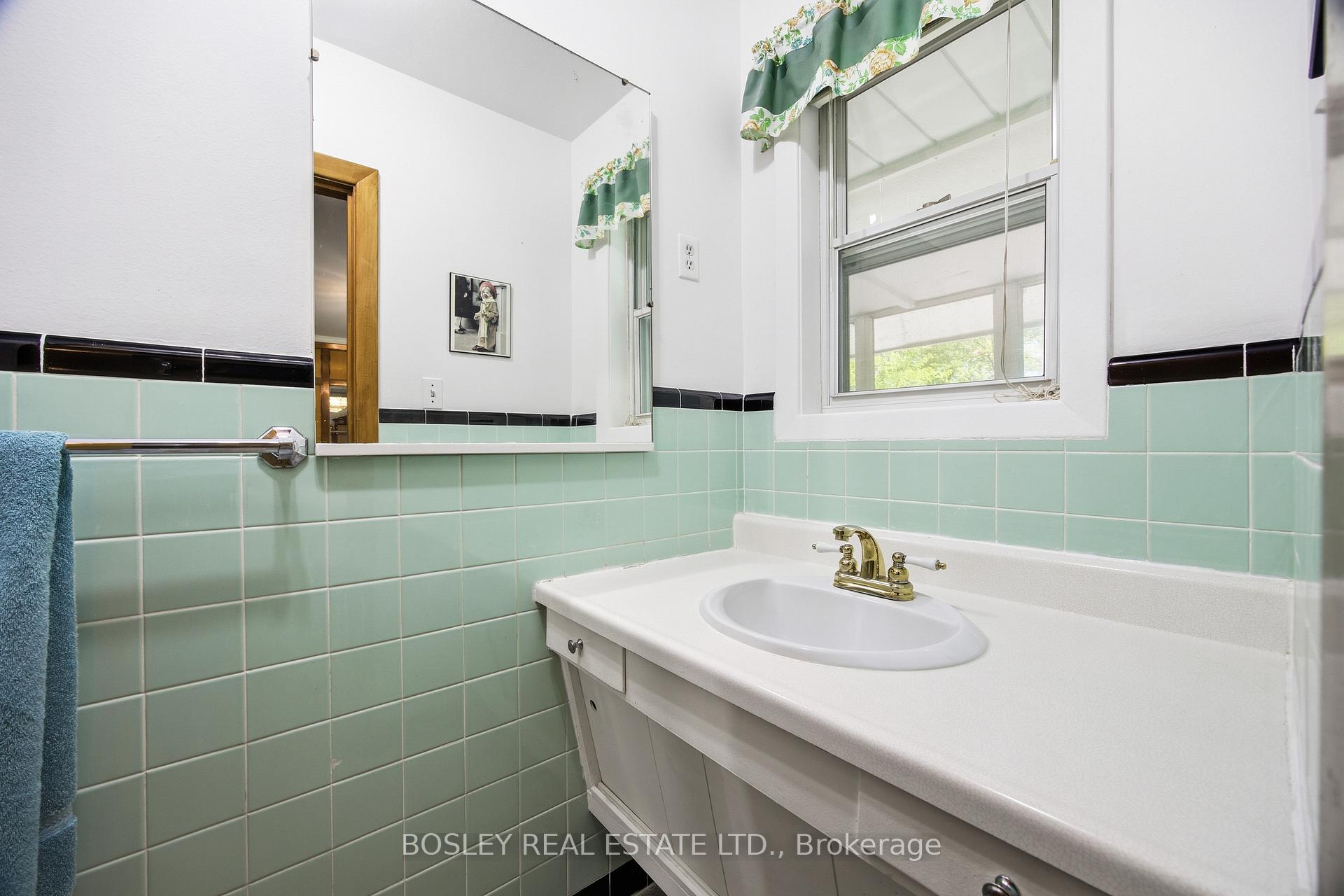 Photo 23 of 133 Sylvan Avenue, Scarborough, Scarborough Village — HOMEH