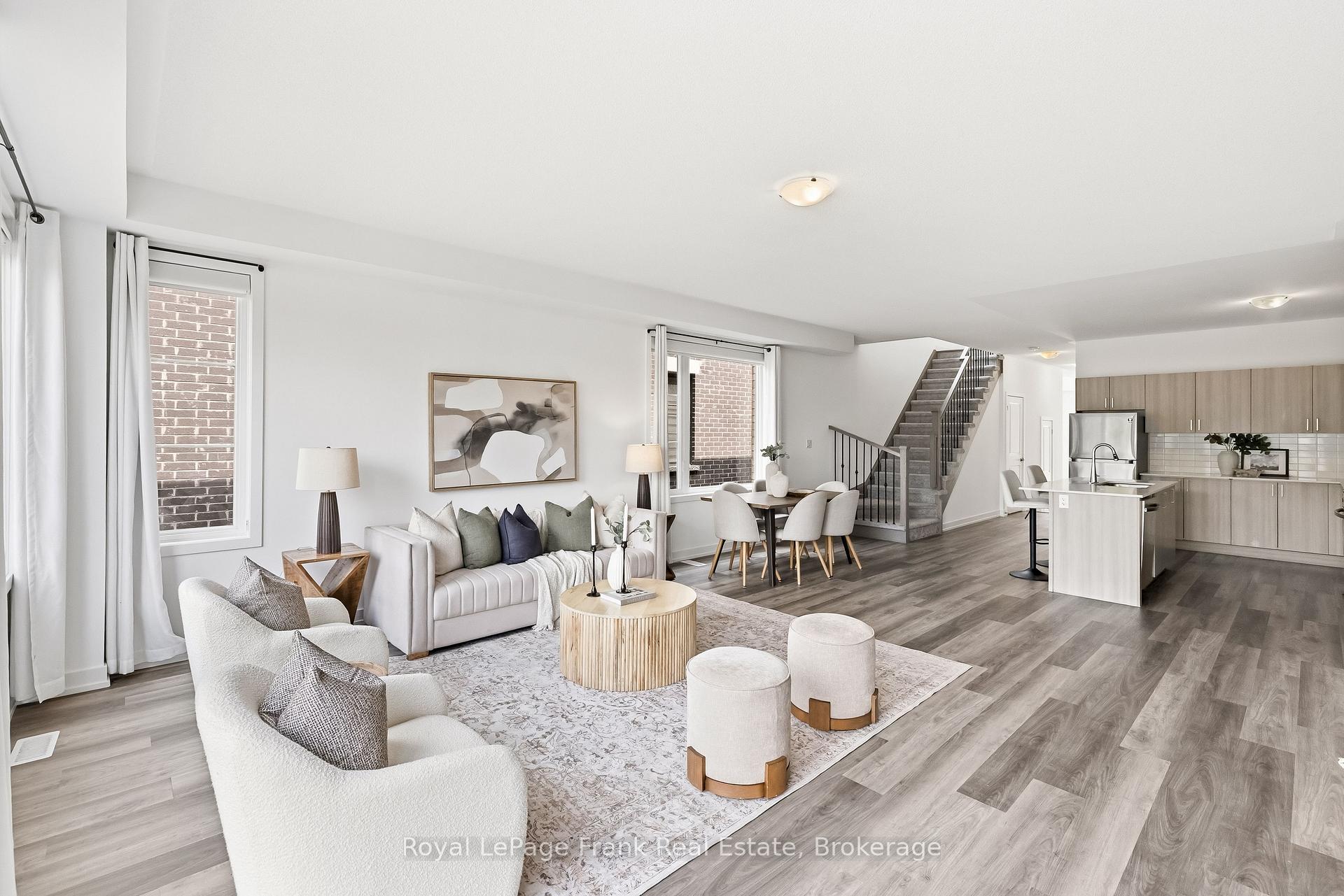 Photo 15 of 63 Pine Gate Place, Whitby, Williamsburg — HOMEH