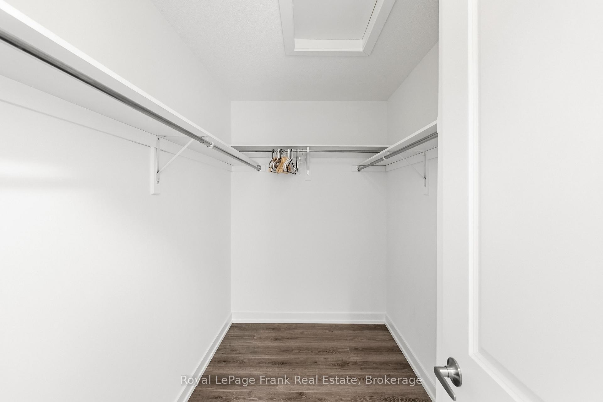 Photo 26 of 63 Pine Gate Place, Whitby, Williamsburg — HOMEH