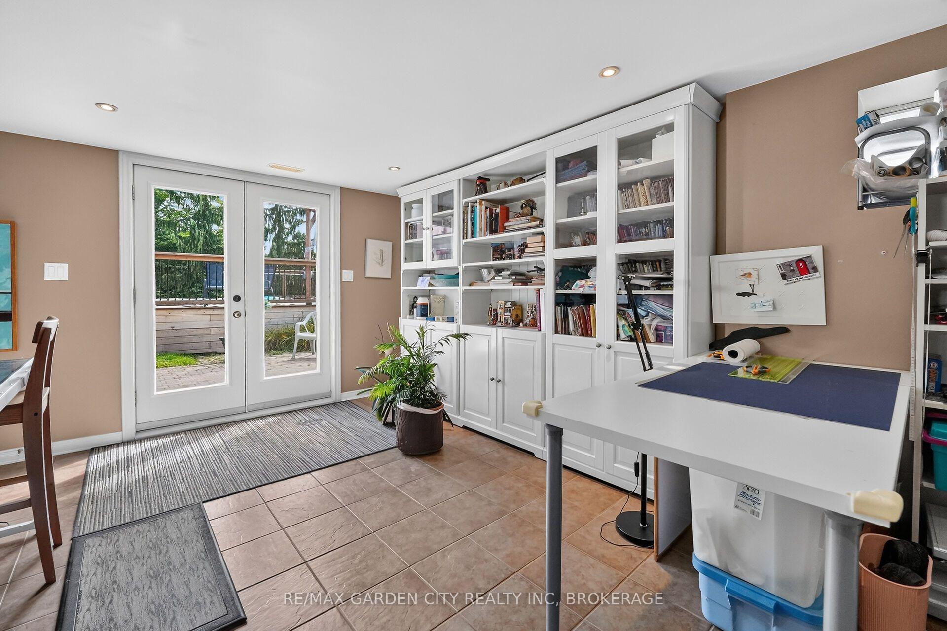 Photo 29 of 4039 Barry Drive, Lincoln, Beamsville — HOMEH