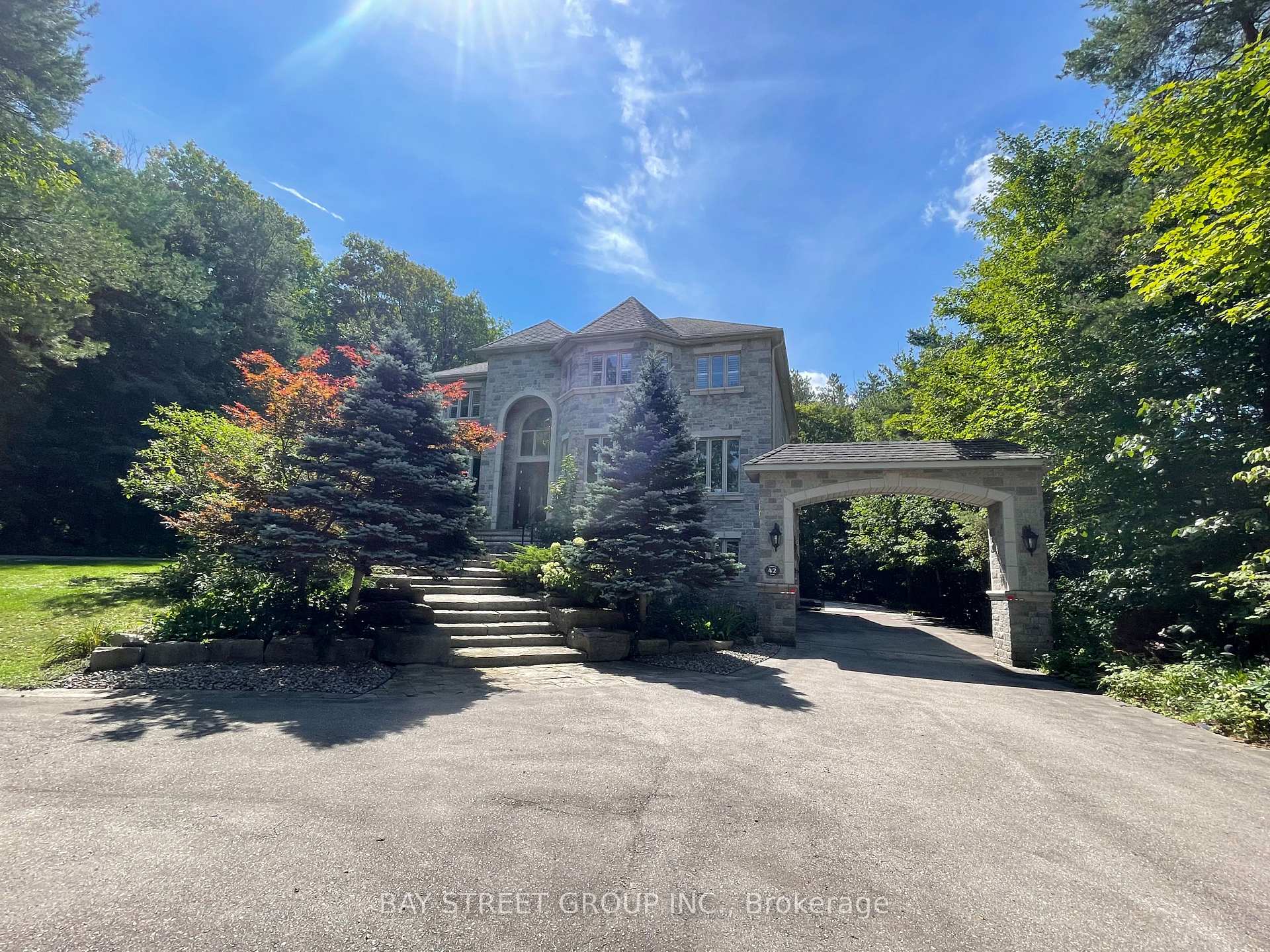 Photo 28 of 42 Loggers Trail, Whitchurch-Stouffville, Stouffville — HOMEH