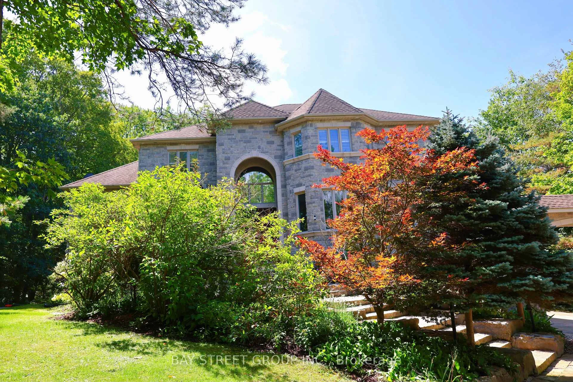 Photo 4 of 42 Loggers Trail, Whitchurch-Stouffville, Stouffville — HOMEH