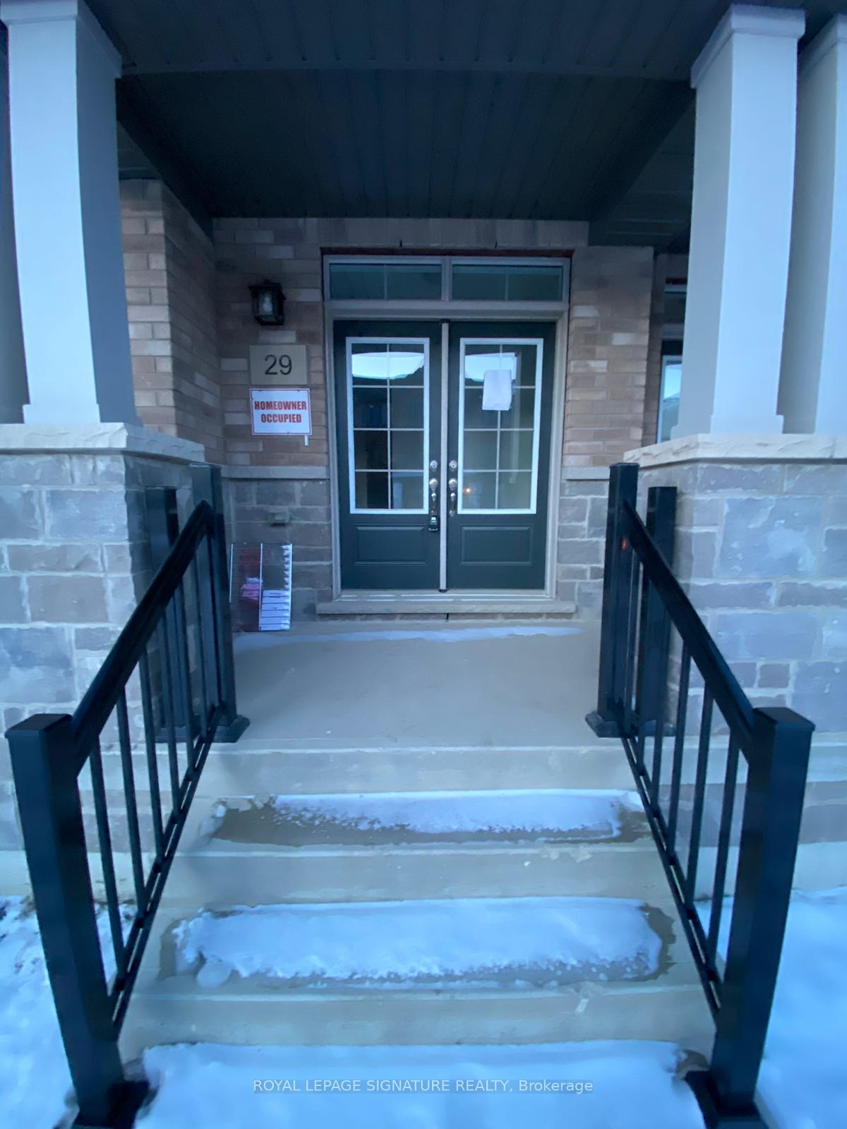 Photo 3 of 29 Petch Avenue, Caledon, Rural Caledon — HOMEH