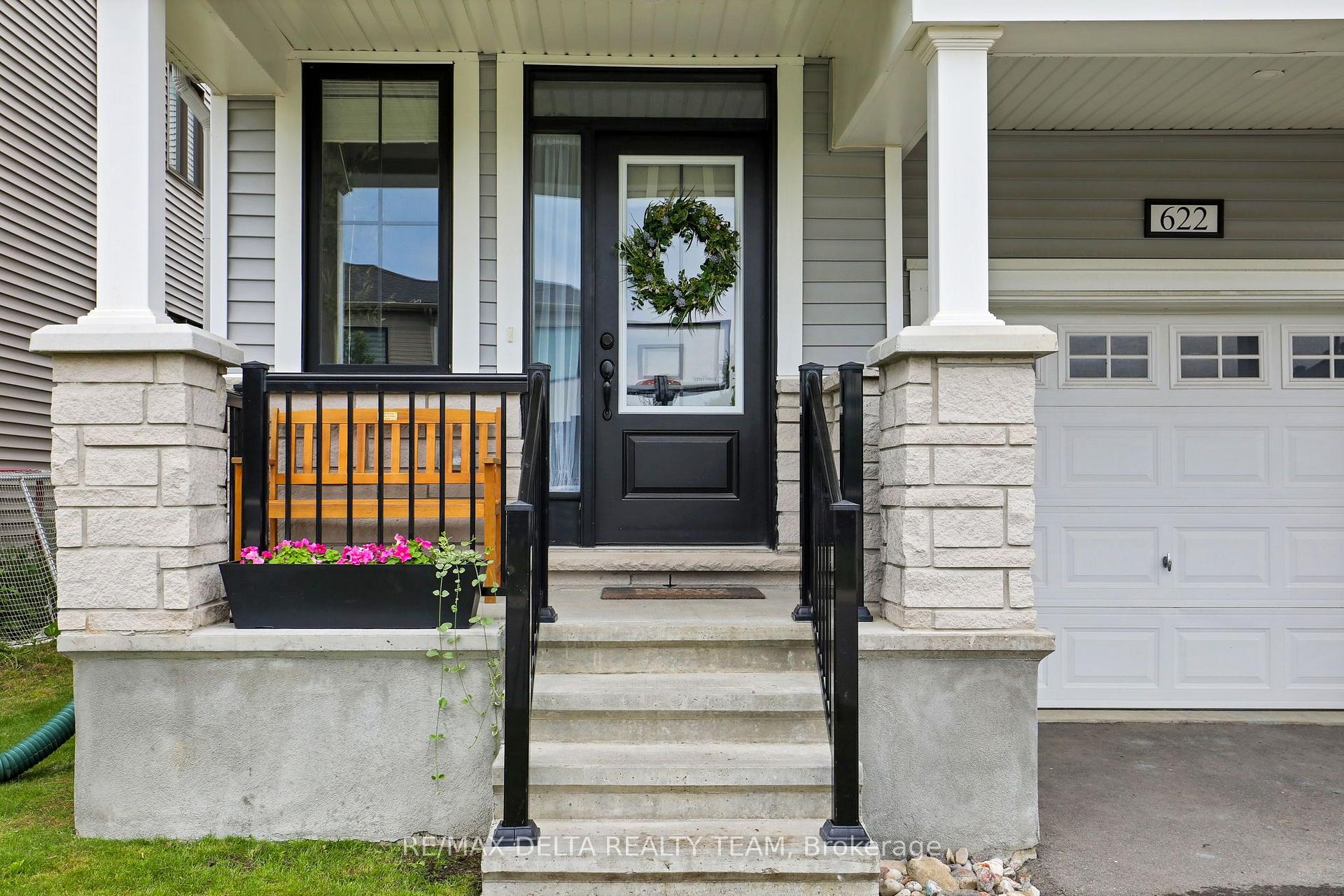 Photo 3 of 622 Bellatrix Walk, Ottawa, Barrhaven - Half Moon Bay — HOMEH