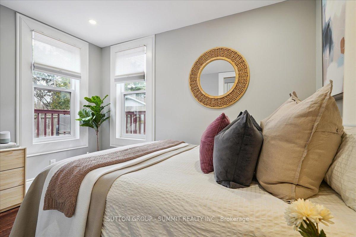 Photo 22 of 32 Allan Avenue, Hamilton, Homeside — HOMEH