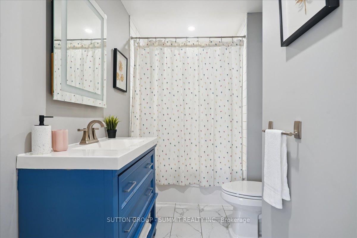Photo 26 of 32 Allan Avenue, Hamilton, Homeside — HOMEH