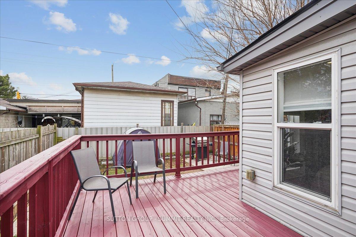 Photo 29 of 32 Allan Avenue, Hamilton, Homeside — HOMEH