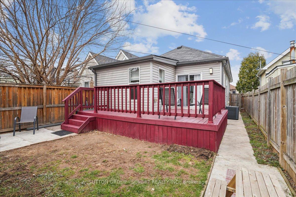 Photo 30 of 32 Allan Avenue, Hamilton, Homeside — HOMEH