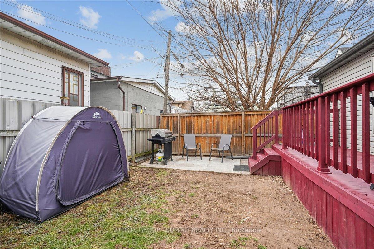 Photo 32 of 32 Allan Avenue, Hamilton, Homeside — HOMEH