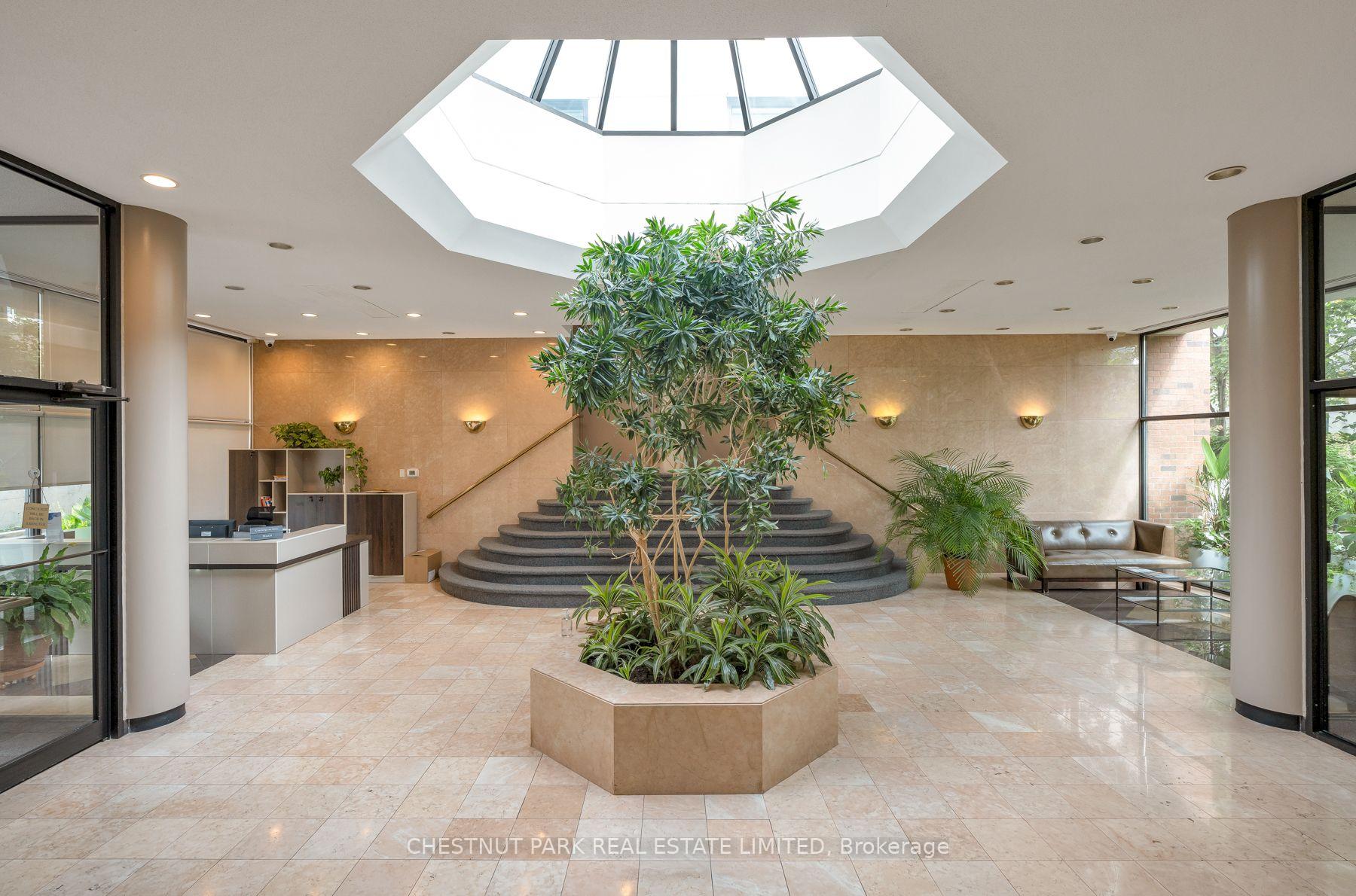 Photo 3 of Unit PH3, 47 St Clair Avenue W, Toronto, Yonge-St. Clair — HOMEH