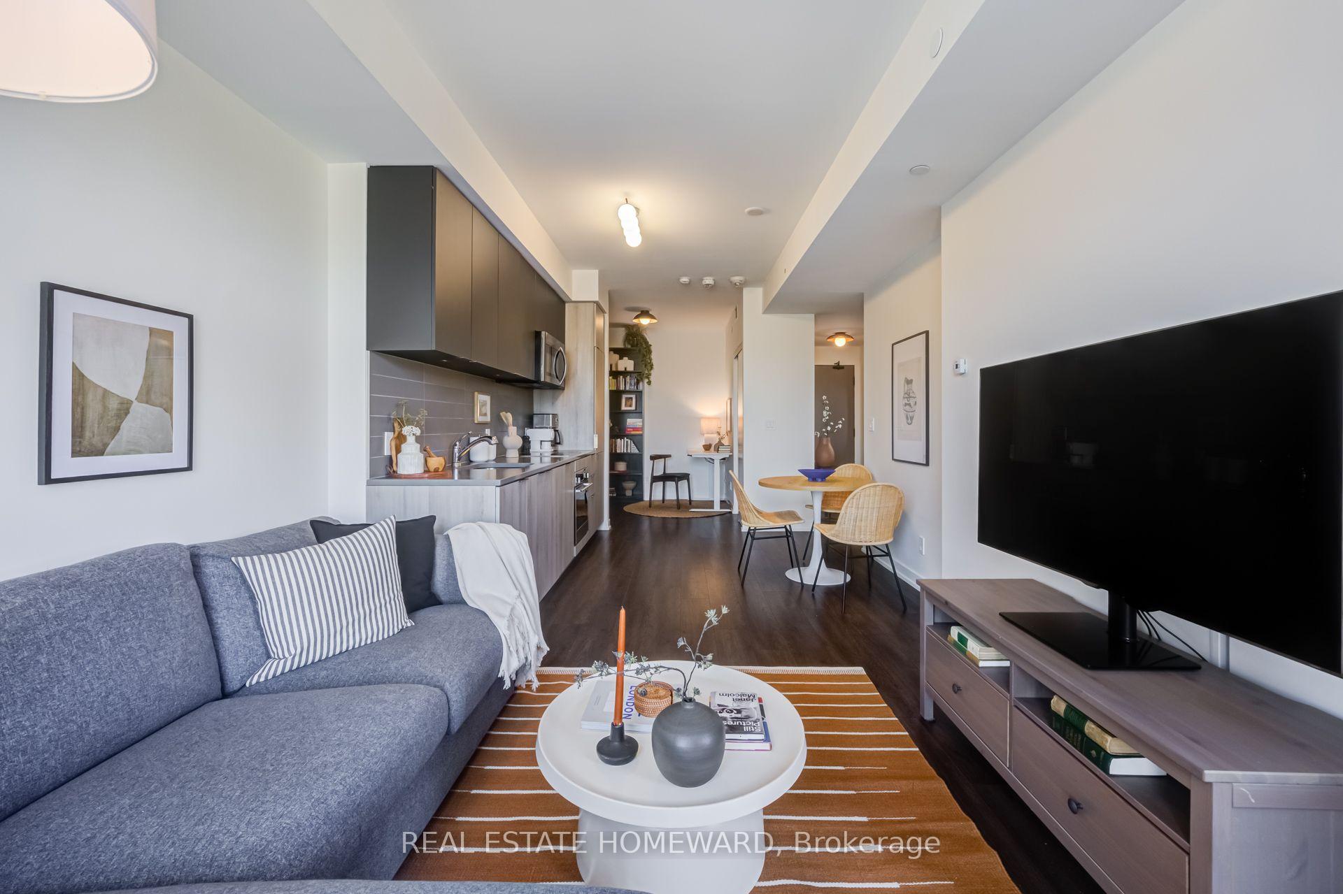 Photo 5 of Unit 309, 223 St Clair Avenue W, Toronto, Casa Loma — HOMEH