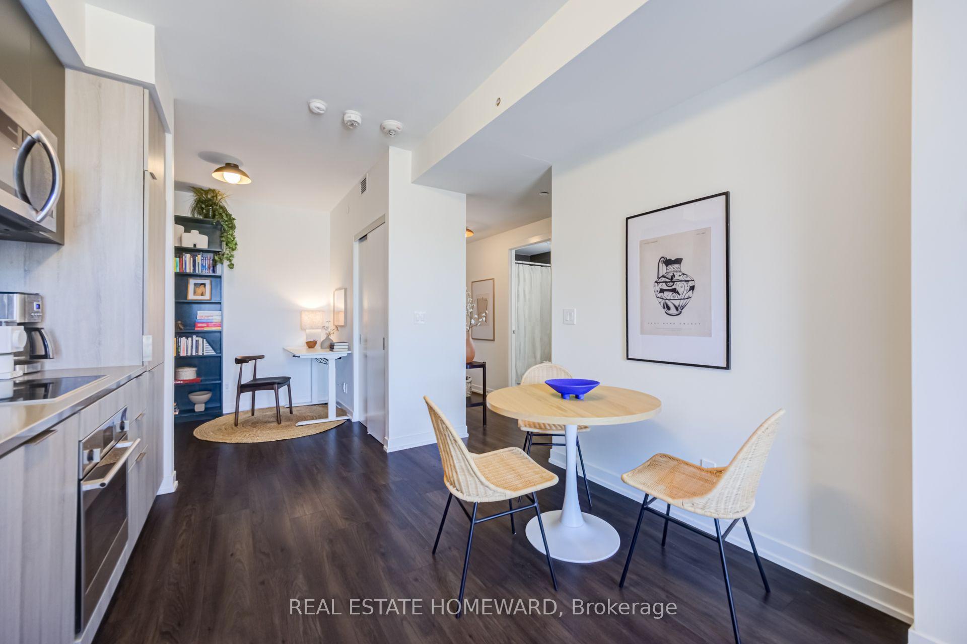 Photo 8 of Unit 309, 223 St Clair Avenue W, Toronto, Casa Loma — HOMEH