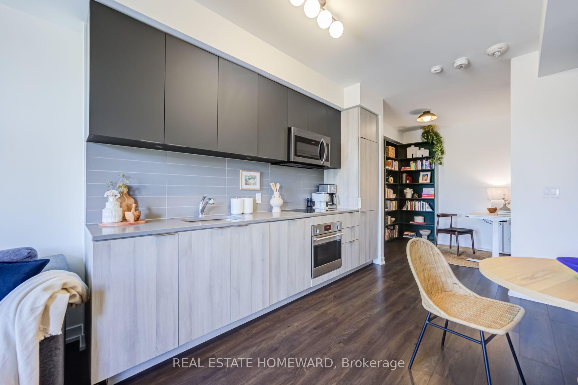 Photo 11 of Unit 309, 223 St Clair Avenue W, Toronto, Casa Loma — HOMEH