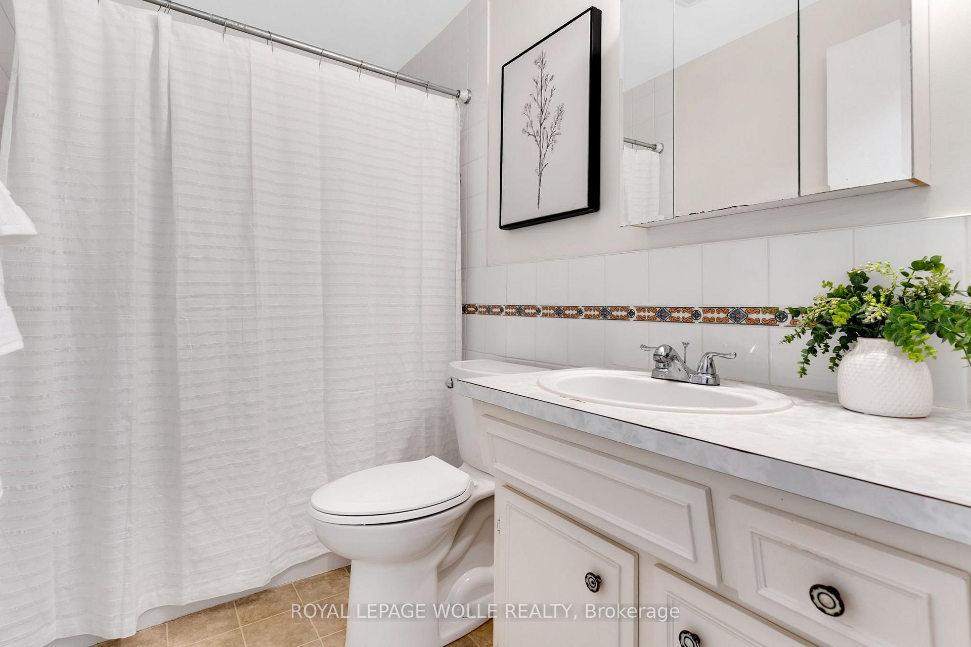 Photo 20 of 7 Underhill Crescent, Kitchener, Centreville Chicopee — HOMEH
