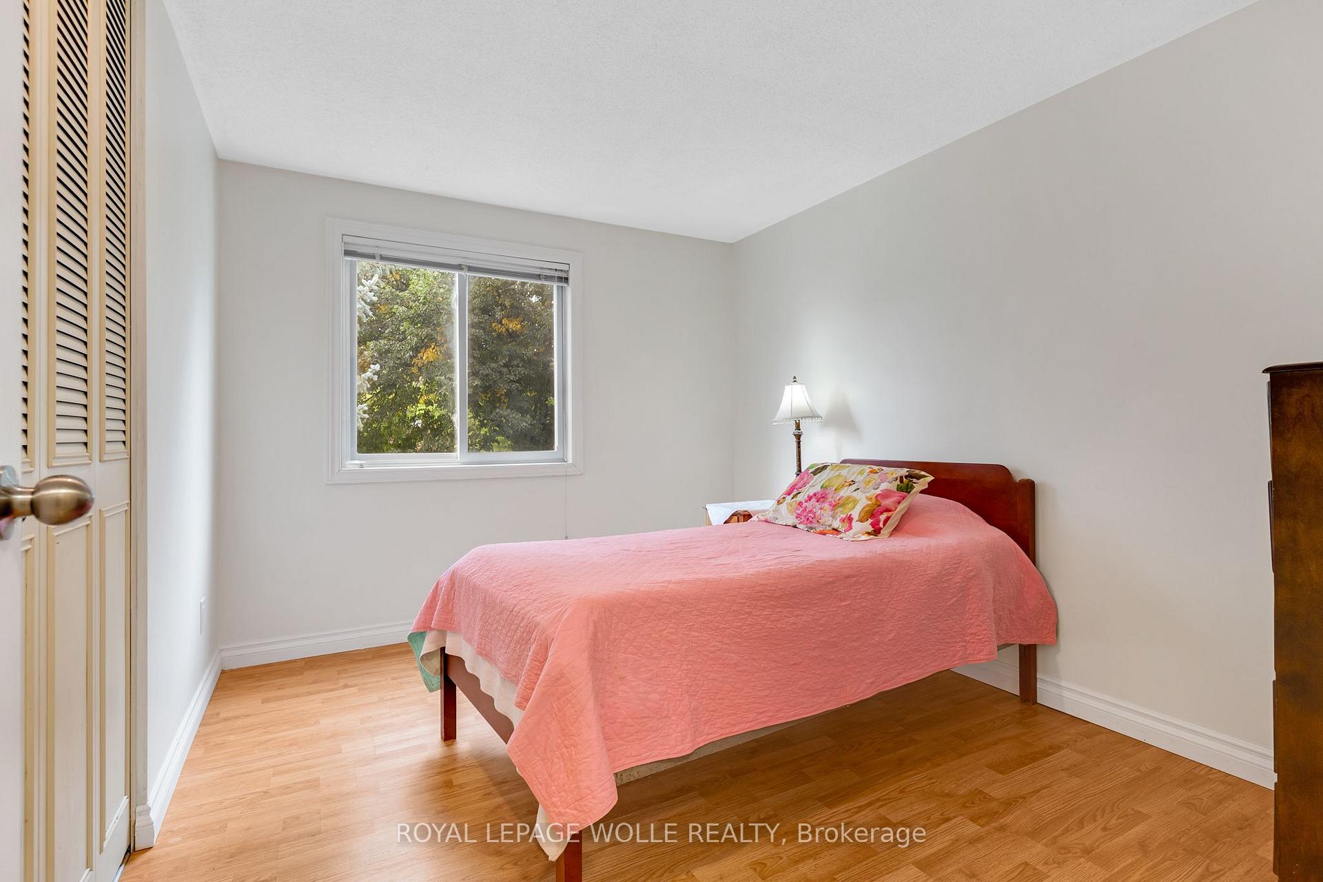 Photo 23 of 7 Underhill Crescent, Kitchener, Centreville Chicopee — HOMEH