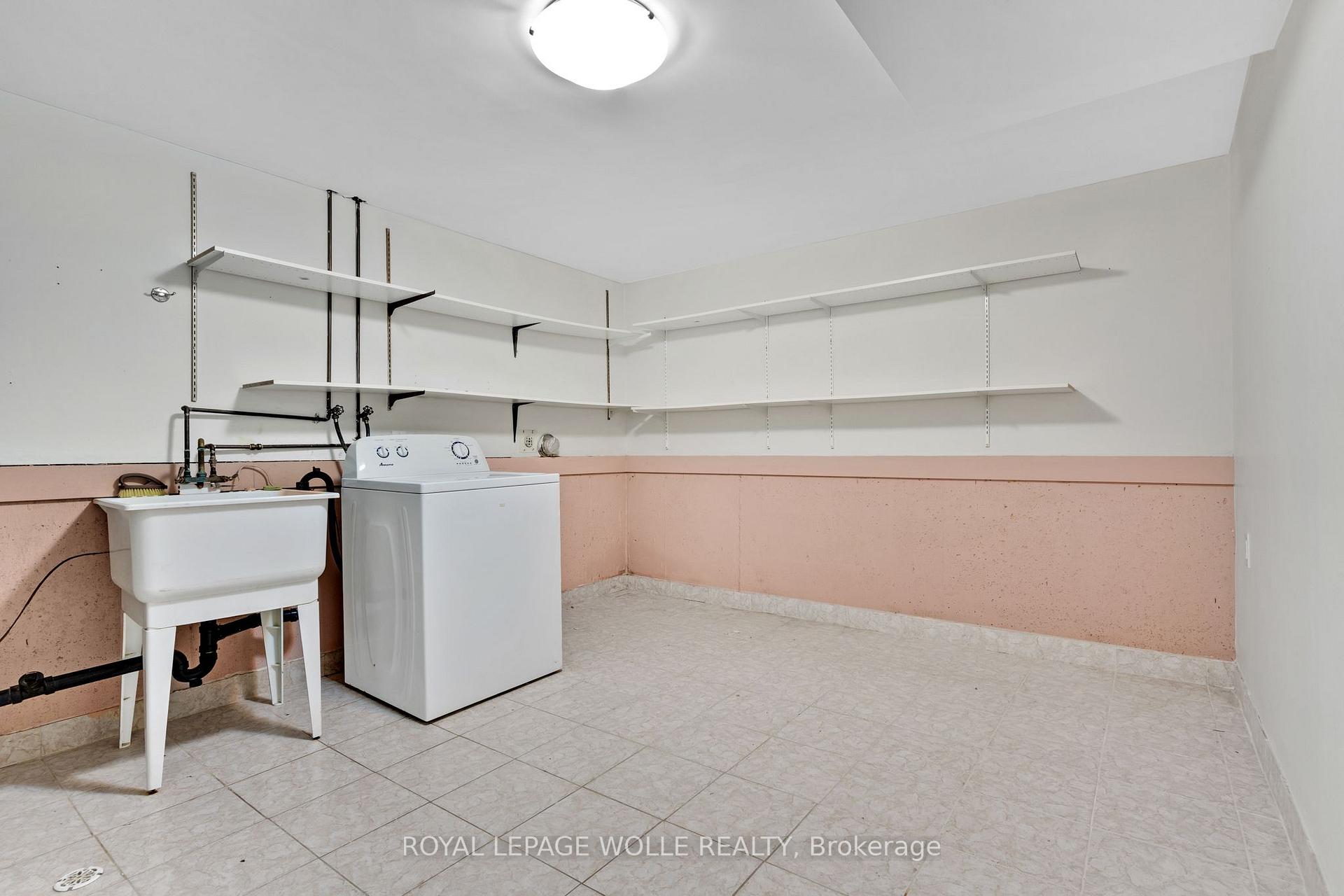 Photo 34 of 7 Underhill Crescent, Kitchener, Centreville Chicopee — HOMEH