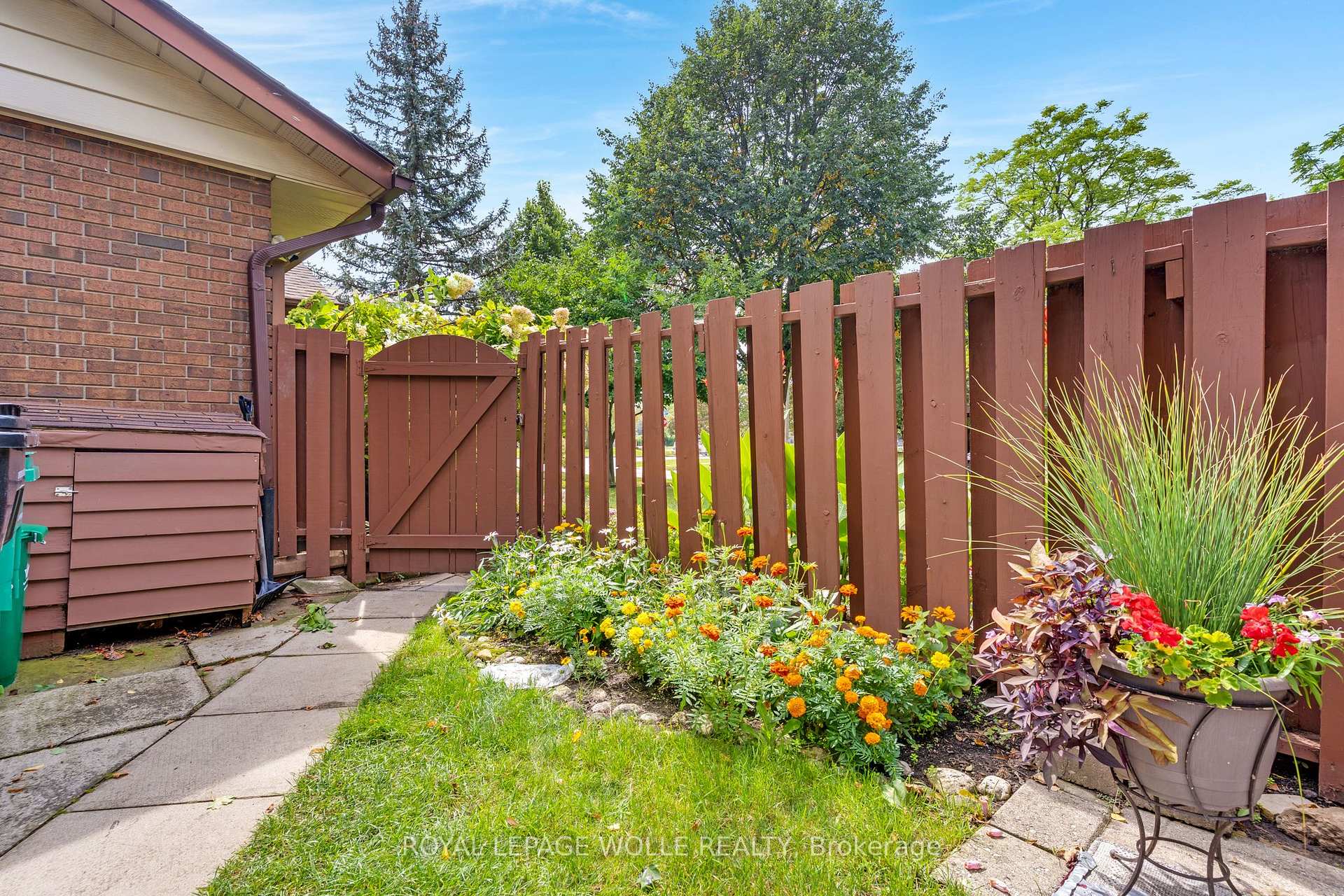 Photo 43 of 7 Underhill Crescent, Kitchener, Centreville Chicopee — HOMEH