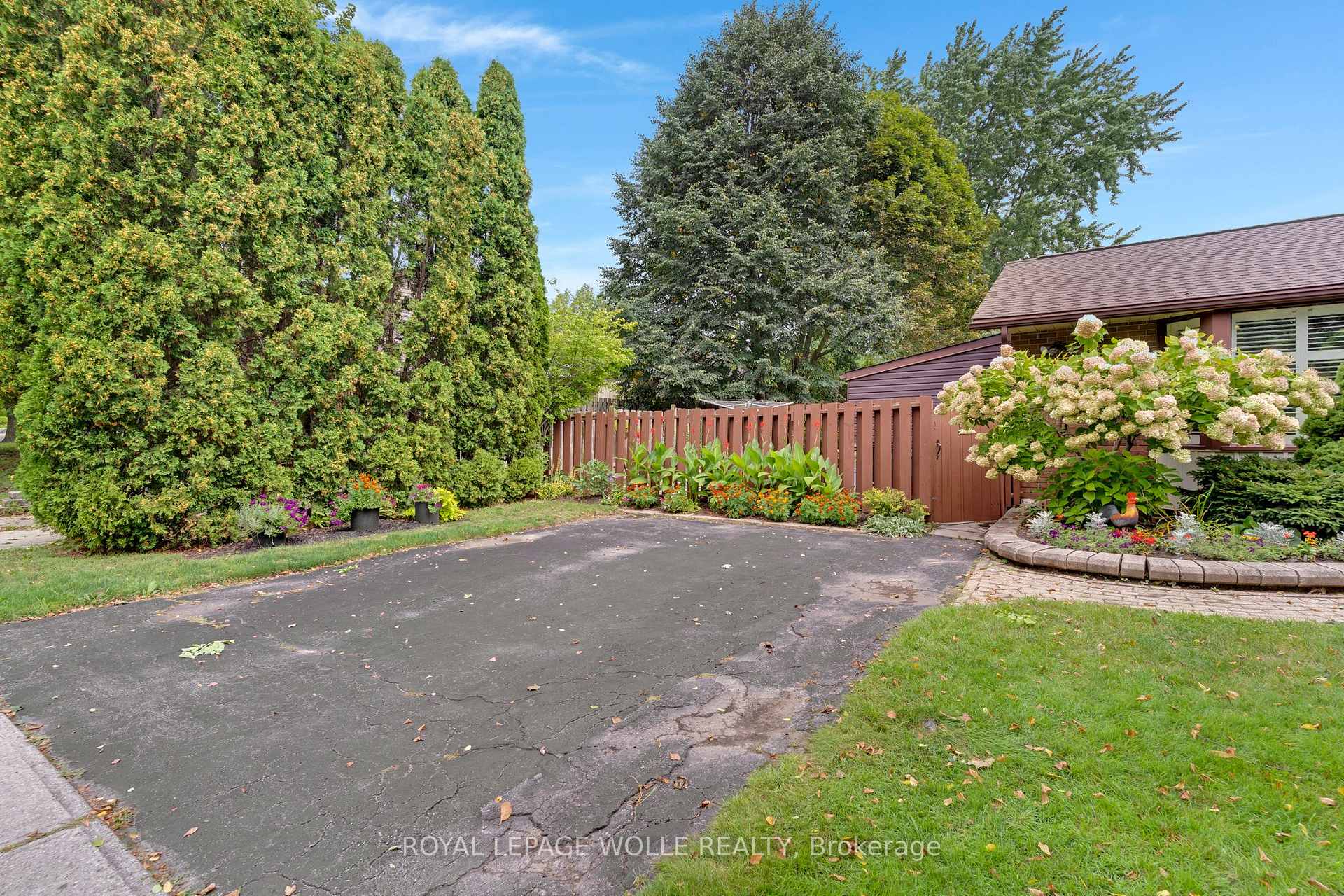 Photo 44 of 7 Underhill Crescent, Kitchener, Centreville Chicopee — HOMEH