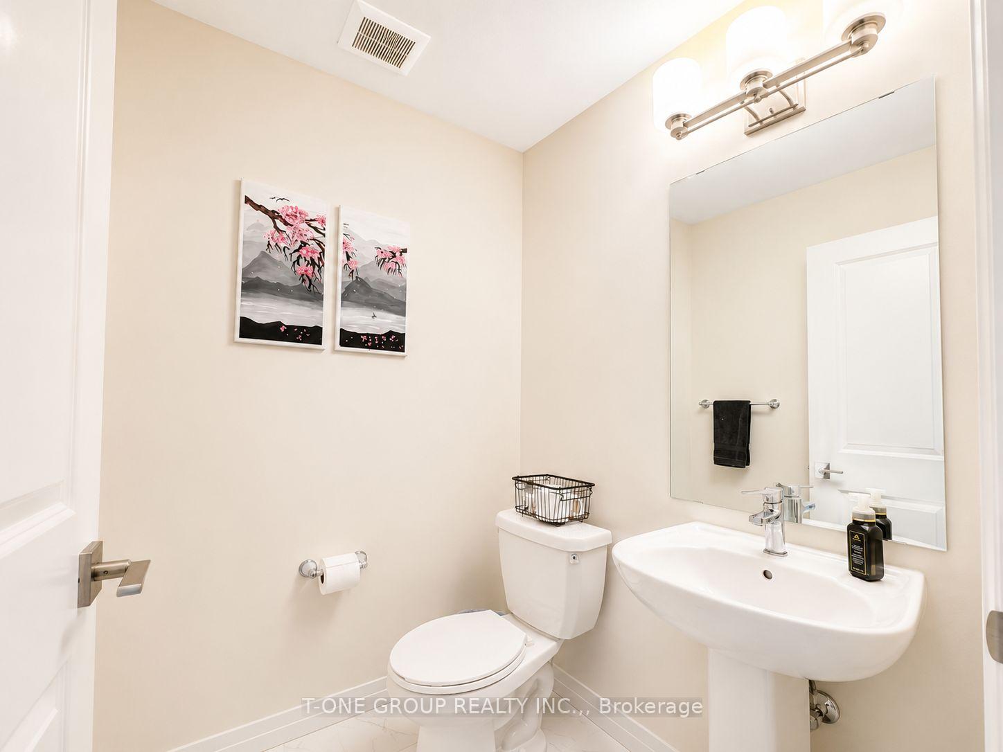 Photo 7 of 80 Fieldridge Cres, Brampton, Sandringham-Wellington North — HOMEH