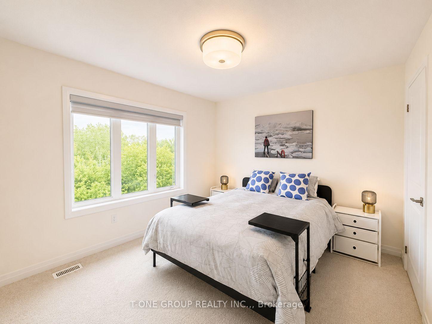 Photo 8 of 80 Fieldridge Cres, Brampton, Sandringham-Wellington North — HOMEH