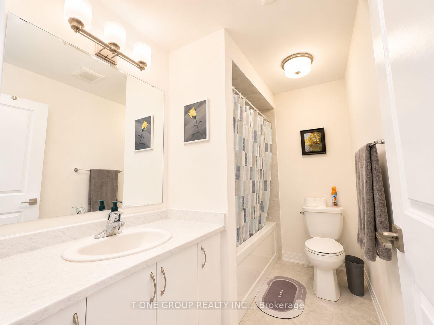 Photo 11 of 80 Fieldridge Cres, Brampton, Sandringham-Wellington North — HOMEH