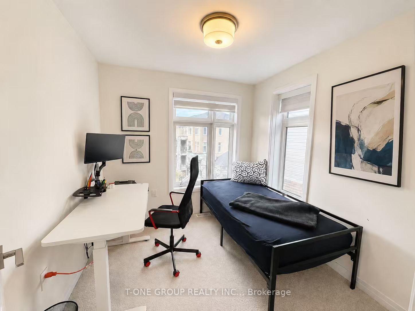 Photo 12 of 80 Fieldridge Cres, Brampton, Sandringham-Wellington North — HOMEH
