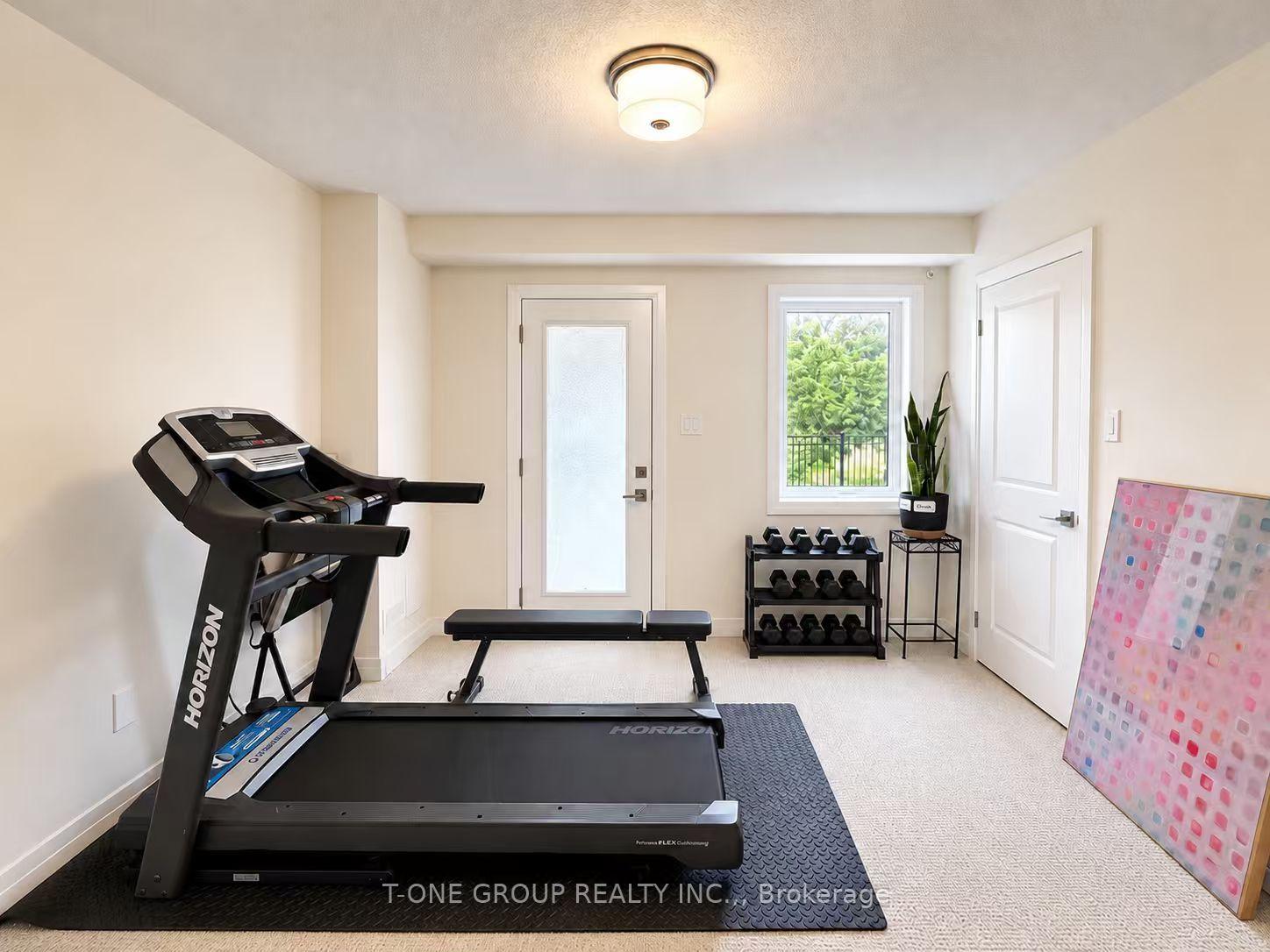 Photo 13 of 80 Fieldridge Cres, Brampton, Sandringham-Wellington North — HOMEH