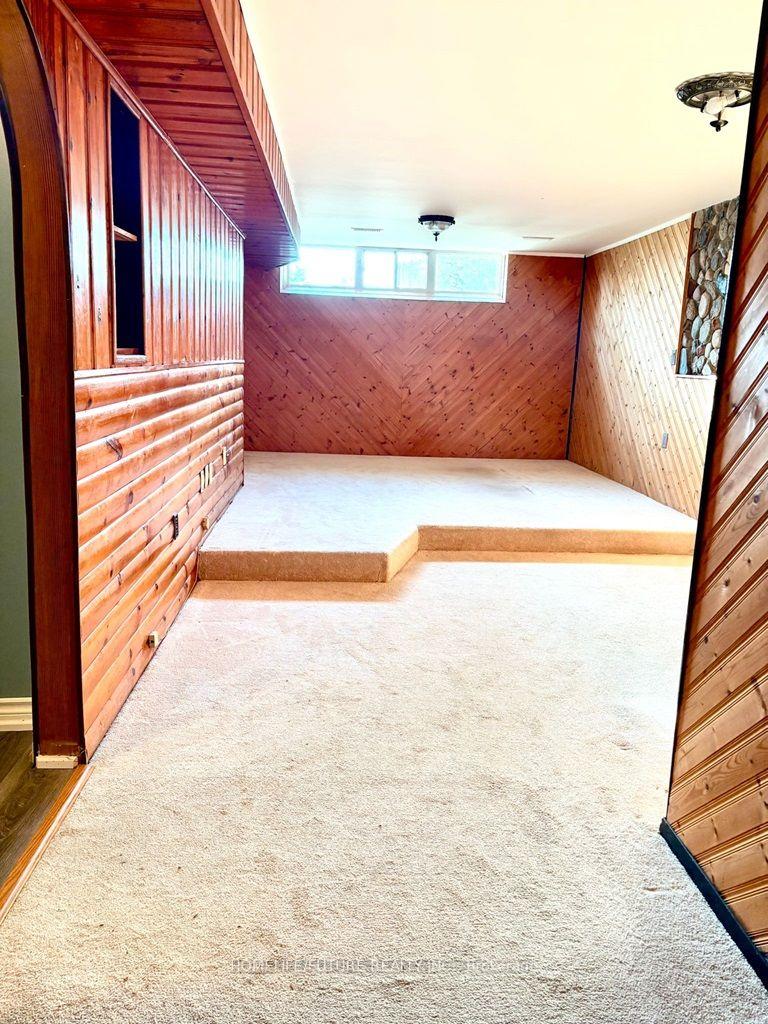 Photo 8 of Unit Bsmt, 868 Chapleau Drive, Pickering, Bay Ridges — HOMEH