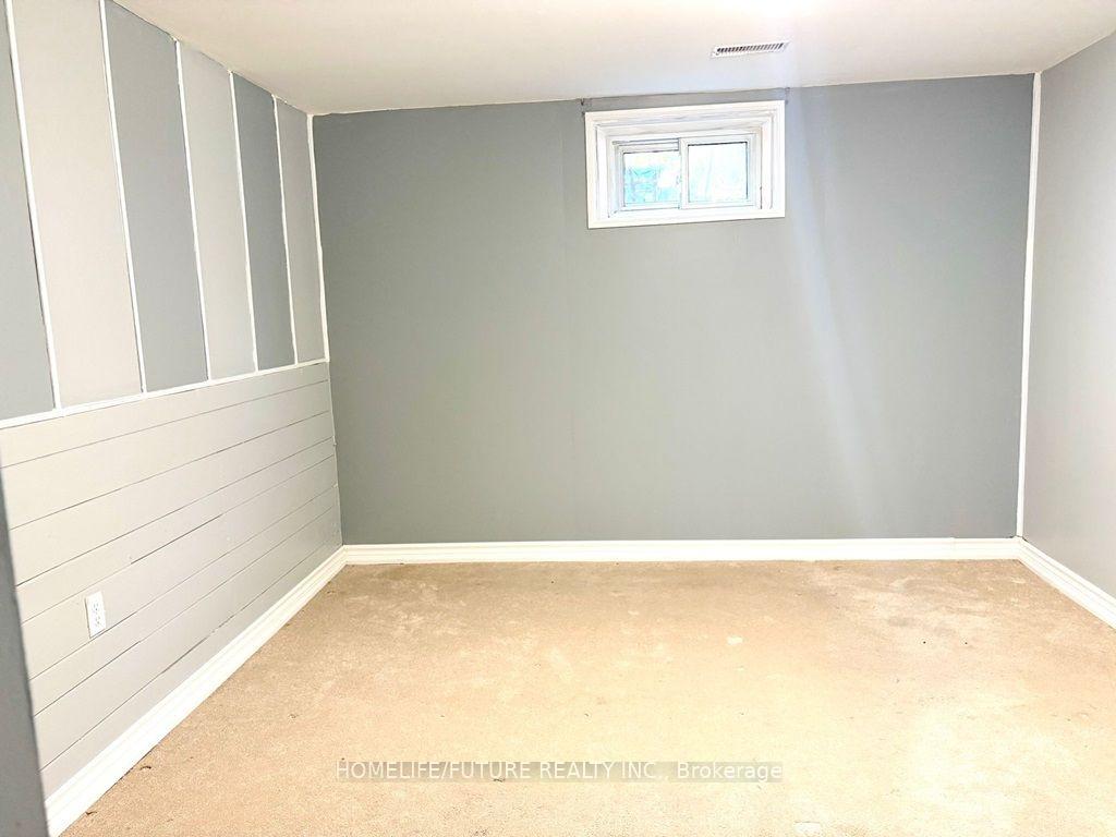 Photo 16 of Unit Bsmt, 868 Chapleau Drive, Pickering, Bay Ridges — HOMEH