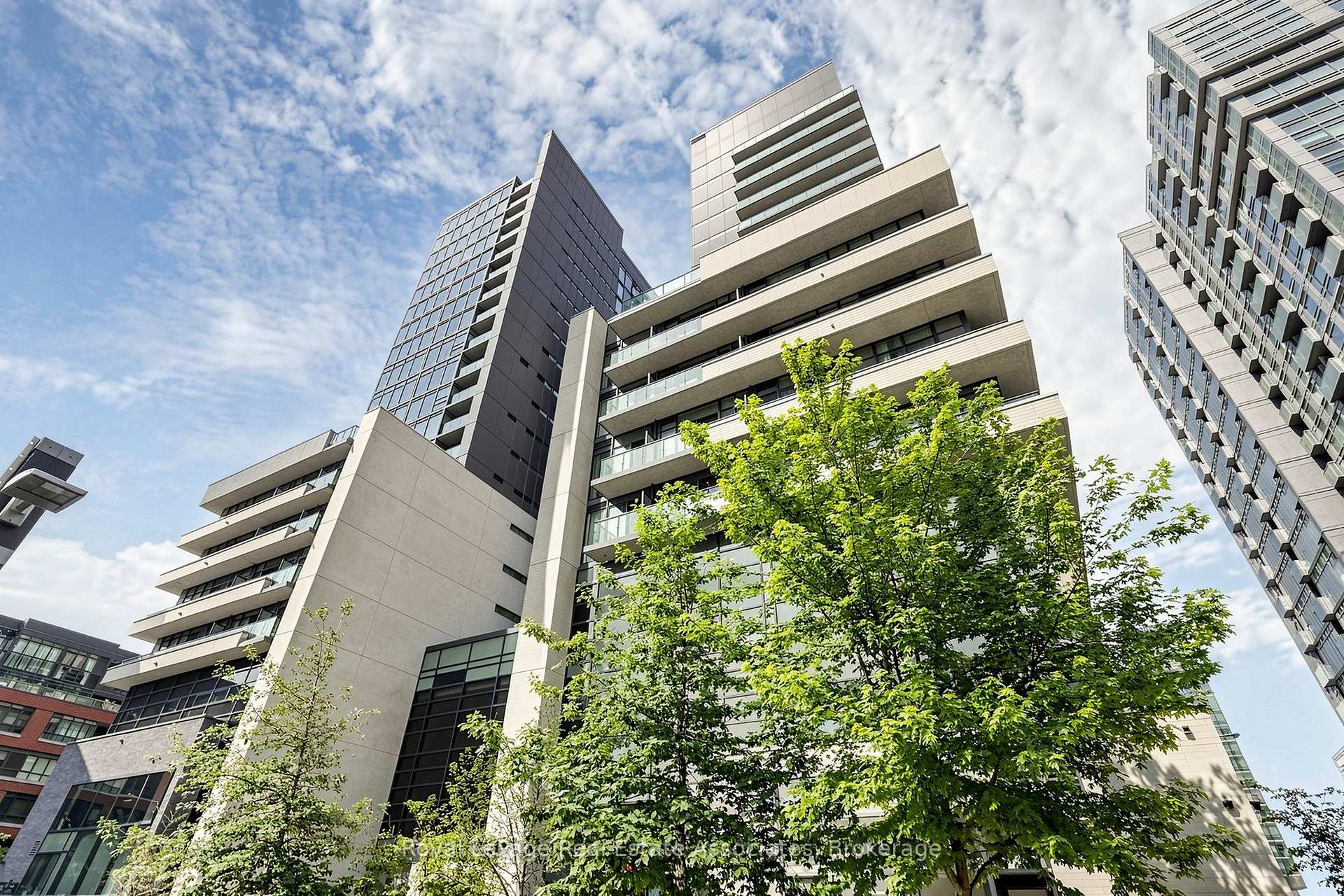 Photo 4 of Unit 521E, 36 Lisgar Street, Toronto, Little Portugal — HOMEH