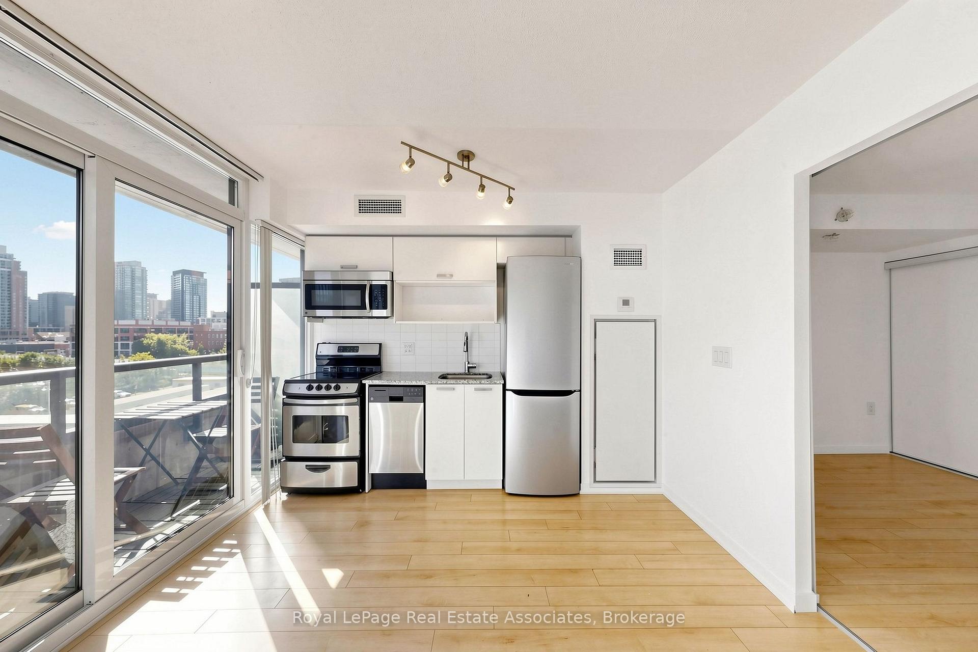 Photo 5 of Unit 521E, 36 Lisgar Street, Toronto, Little Portugal — HOMEH