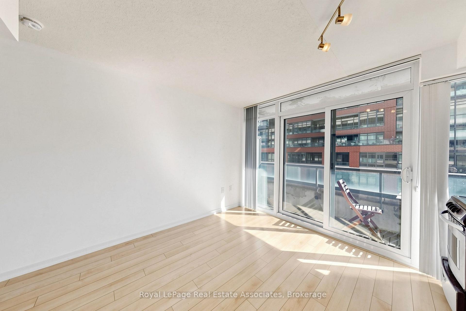 Photo 10 of Unit 521E, 36 Lisgar Street, Toronto, Little Portugal — HOMEH